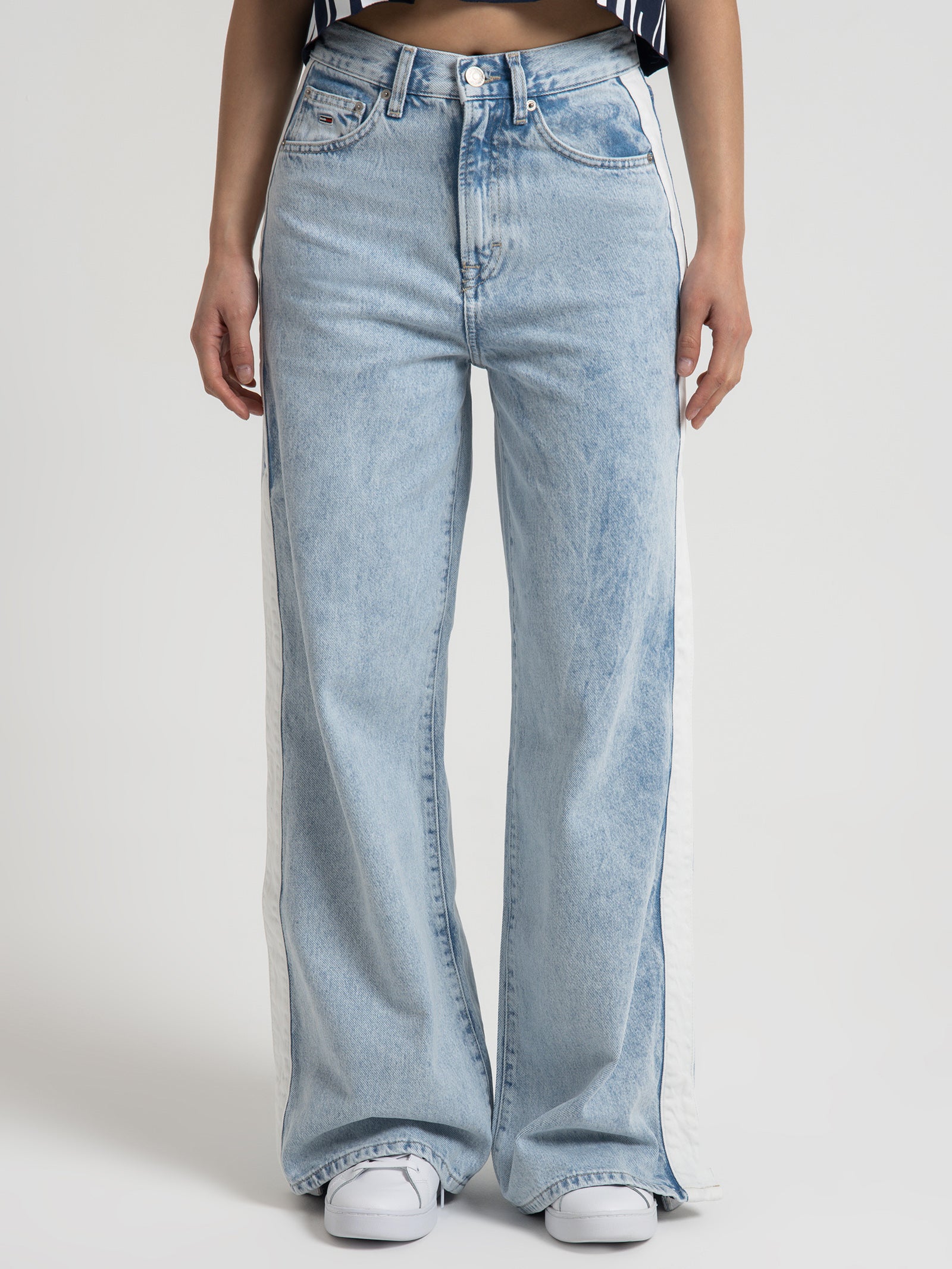 Claire High-Rise Wide-Leg Recycled Jeans in Denim Light