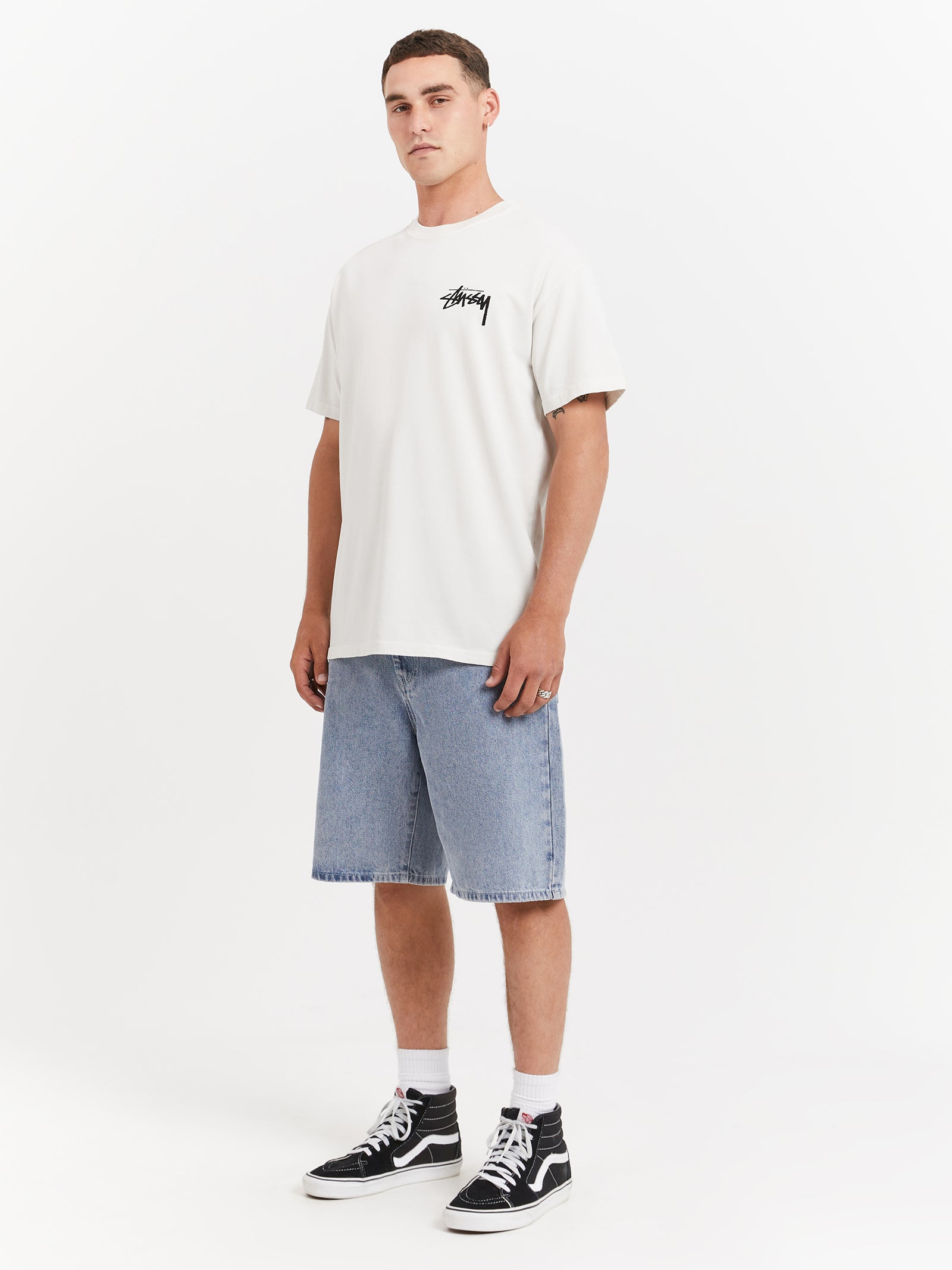 How We'Re Living Heavyweight Short Sleeve T-Shirt in Pigment Washed White