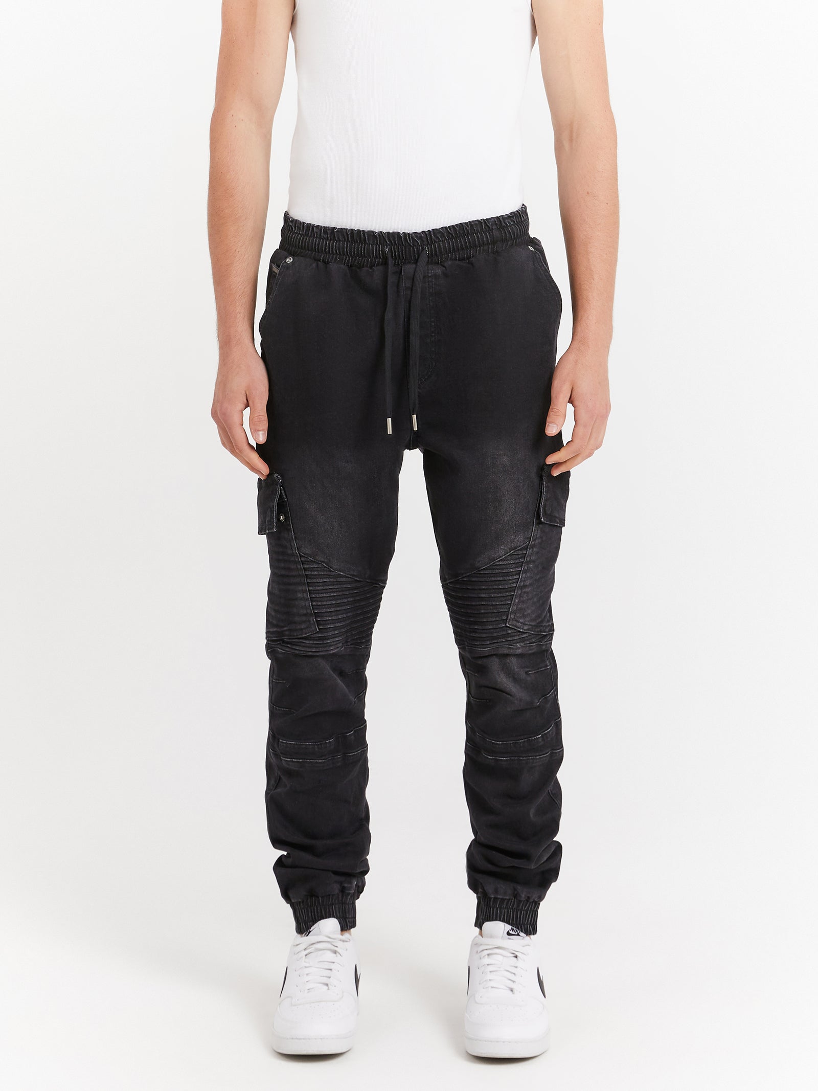 Maverick Joggers in Black Stone