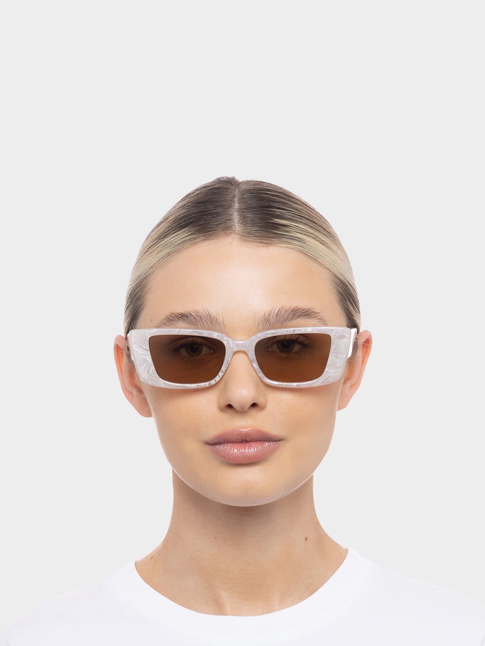 Novae Sunglasses in Linen Marble Tan Tint