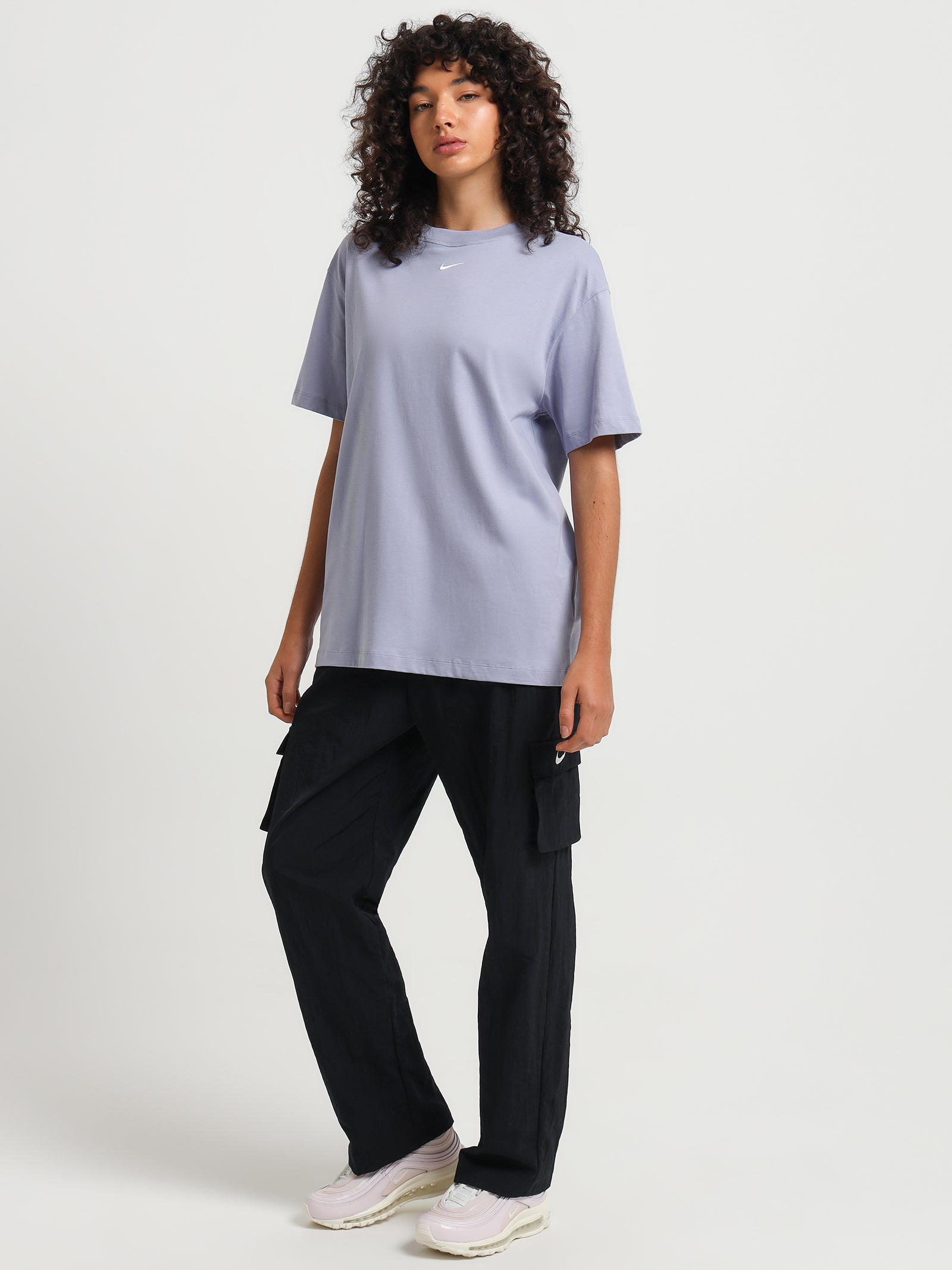 Sportswear Essentials Boyfriend T-Shirt in Indigo Haze & White