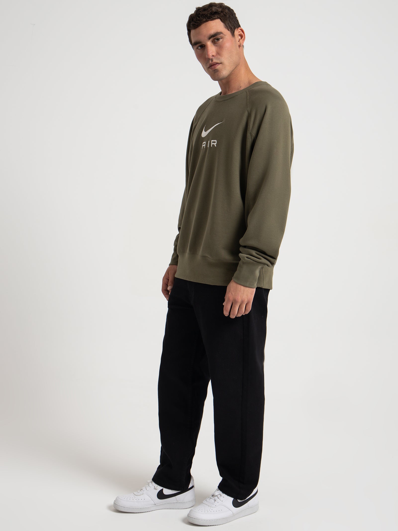 Sportswear Nike Air Fleece Terry Crew Sweater in Medium Olive