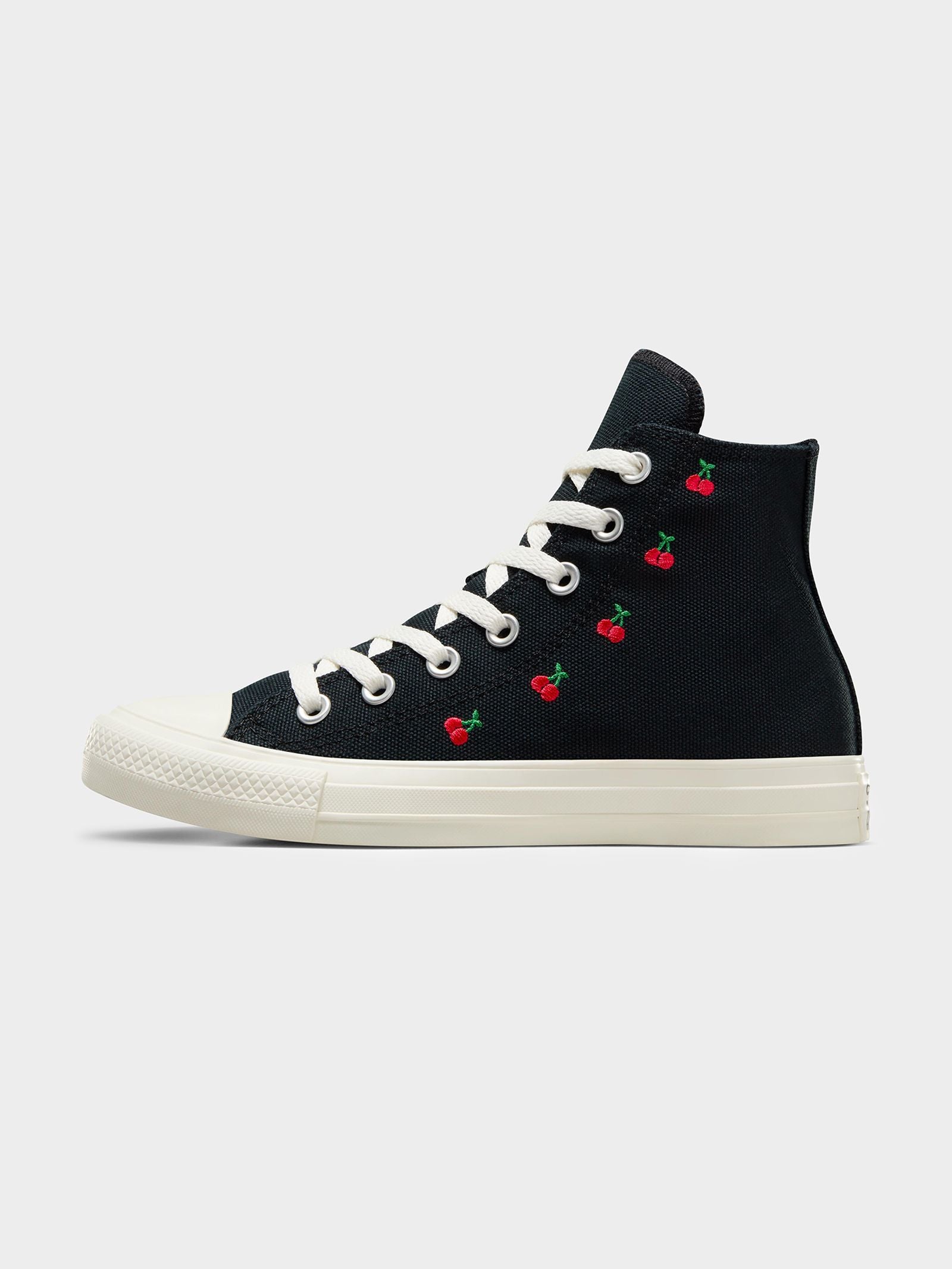 Womens Chuck Taylor Cherry Sneaker