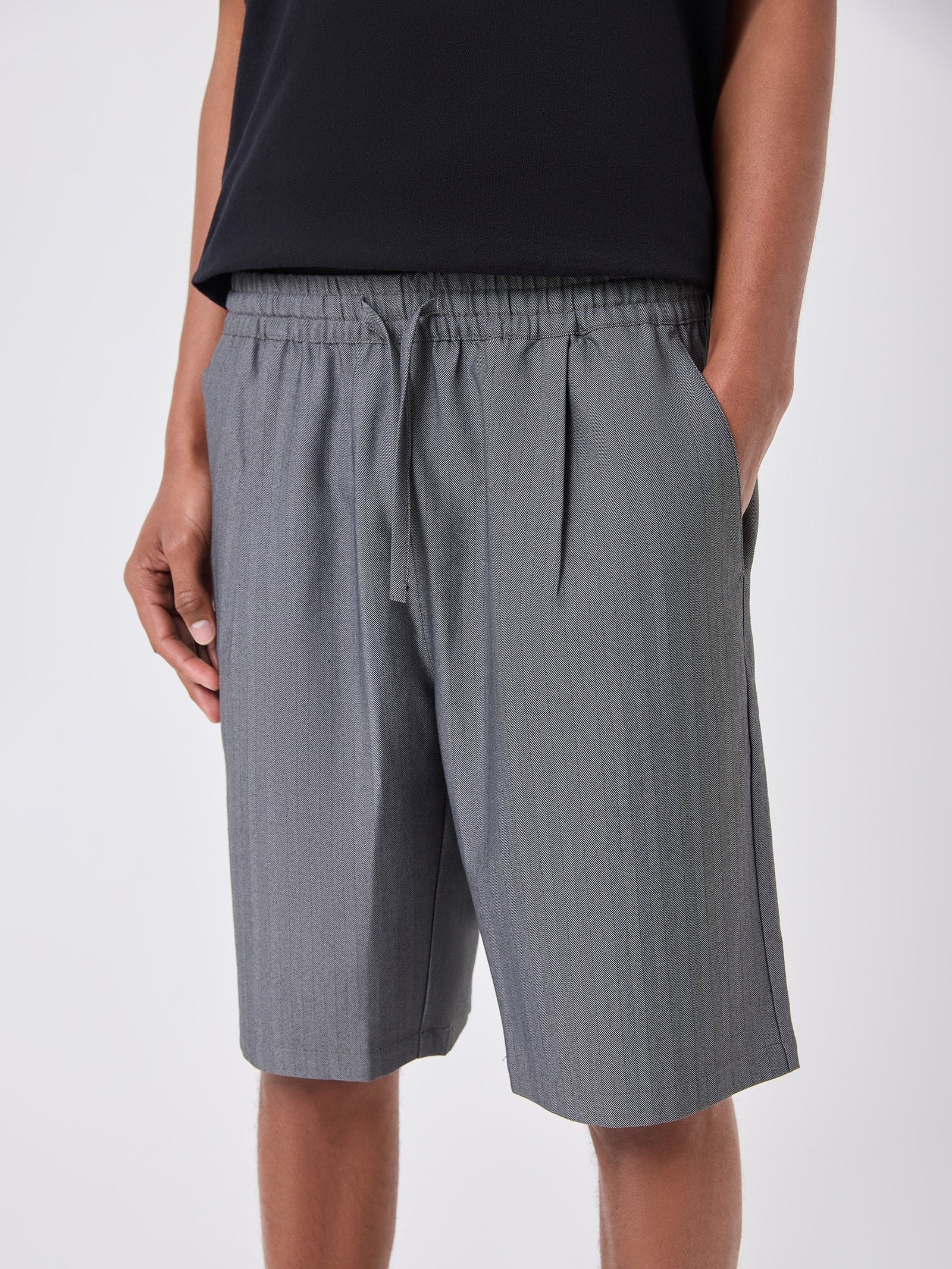 Boxy Suit Short In Grey Herringbone