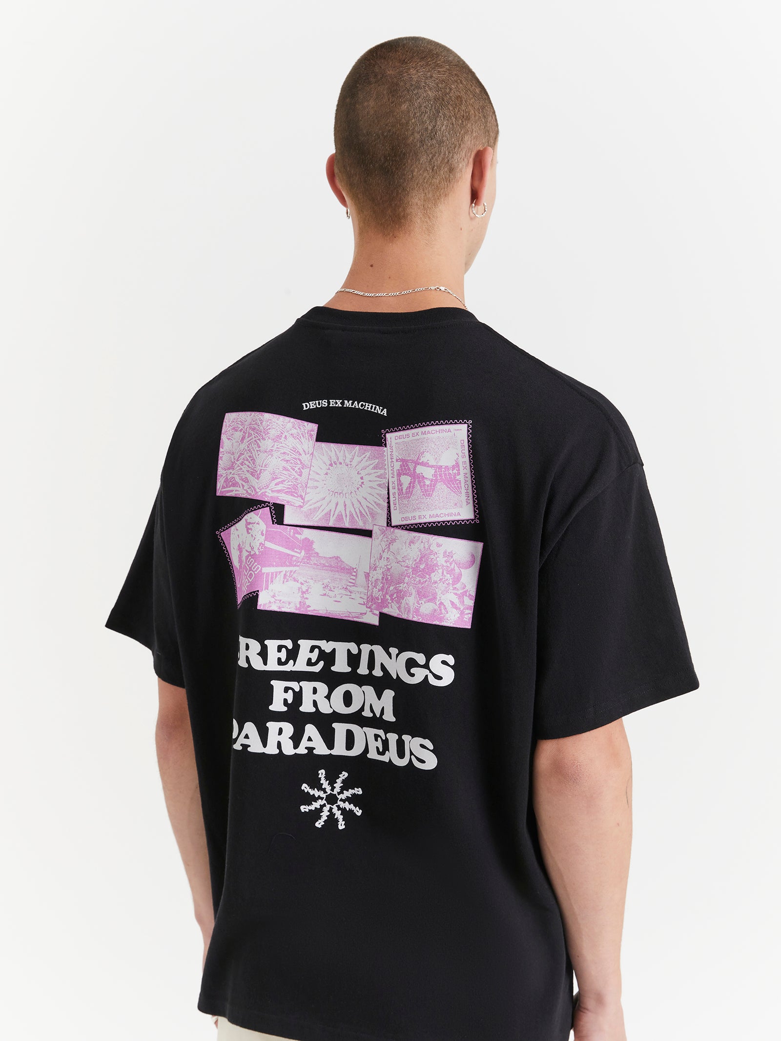 Paradeus T-Shirt in Black