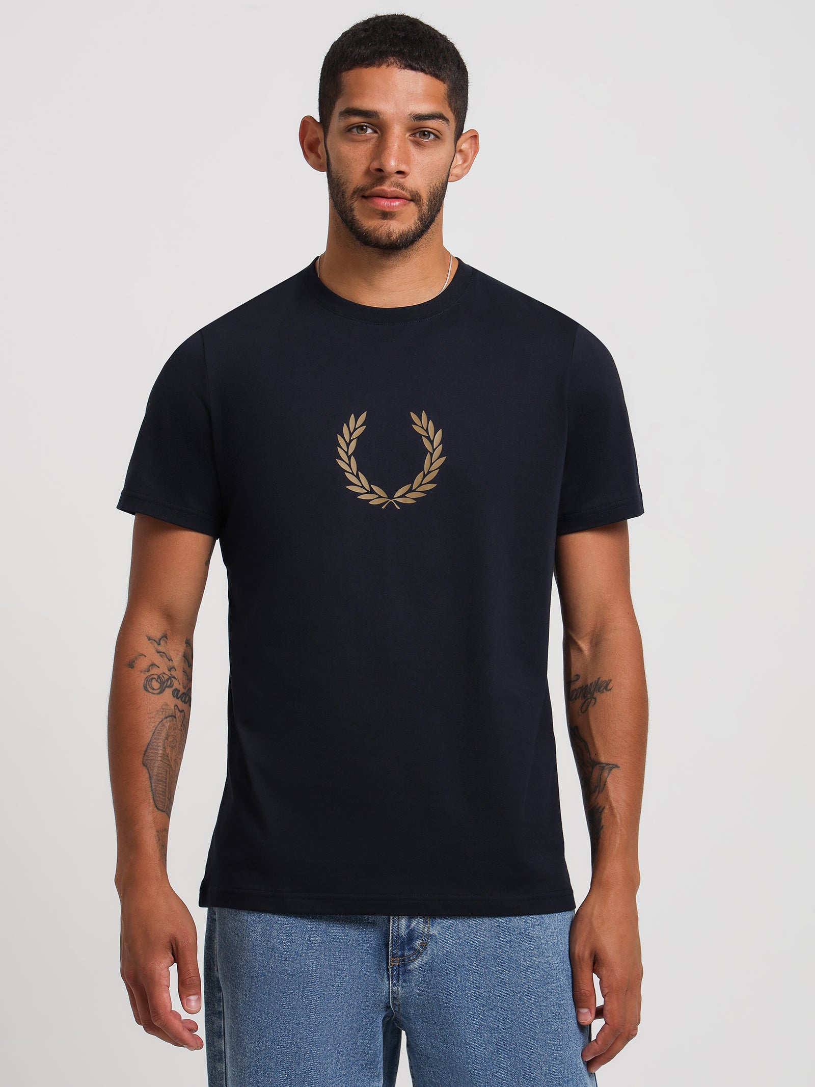 Laurel Wreath Graphic T-Shirt in Navy & Gold