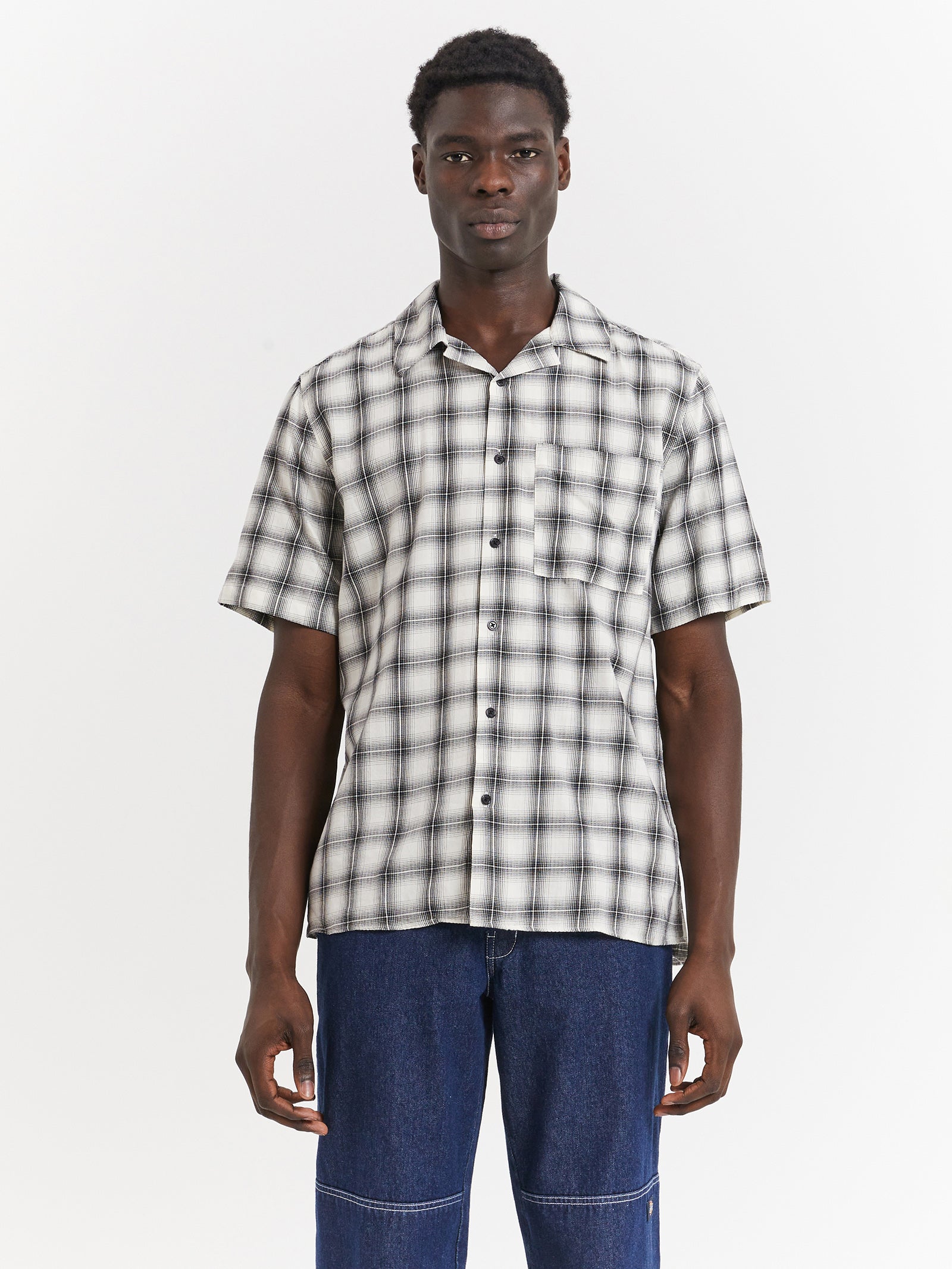 Curtis Short Sleeve Check Shirt in Washed Stone