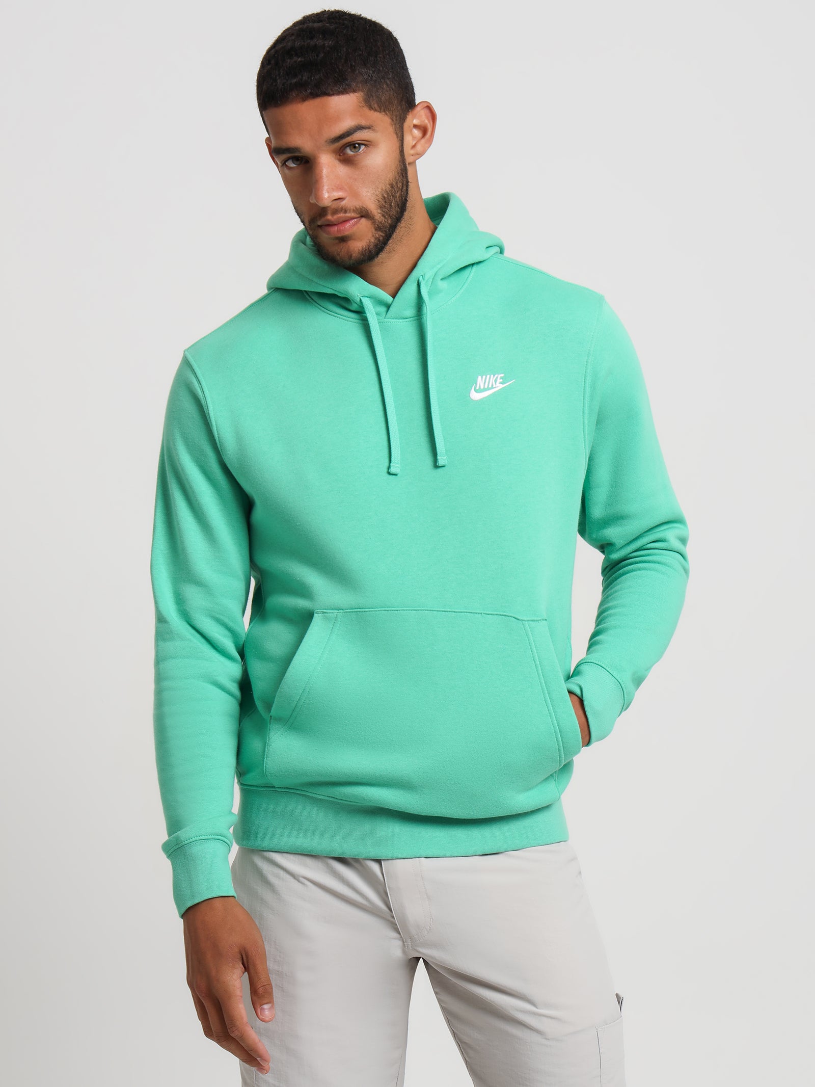 Sportswear Club Fleece Pullover Hoodie in Spring Green & White