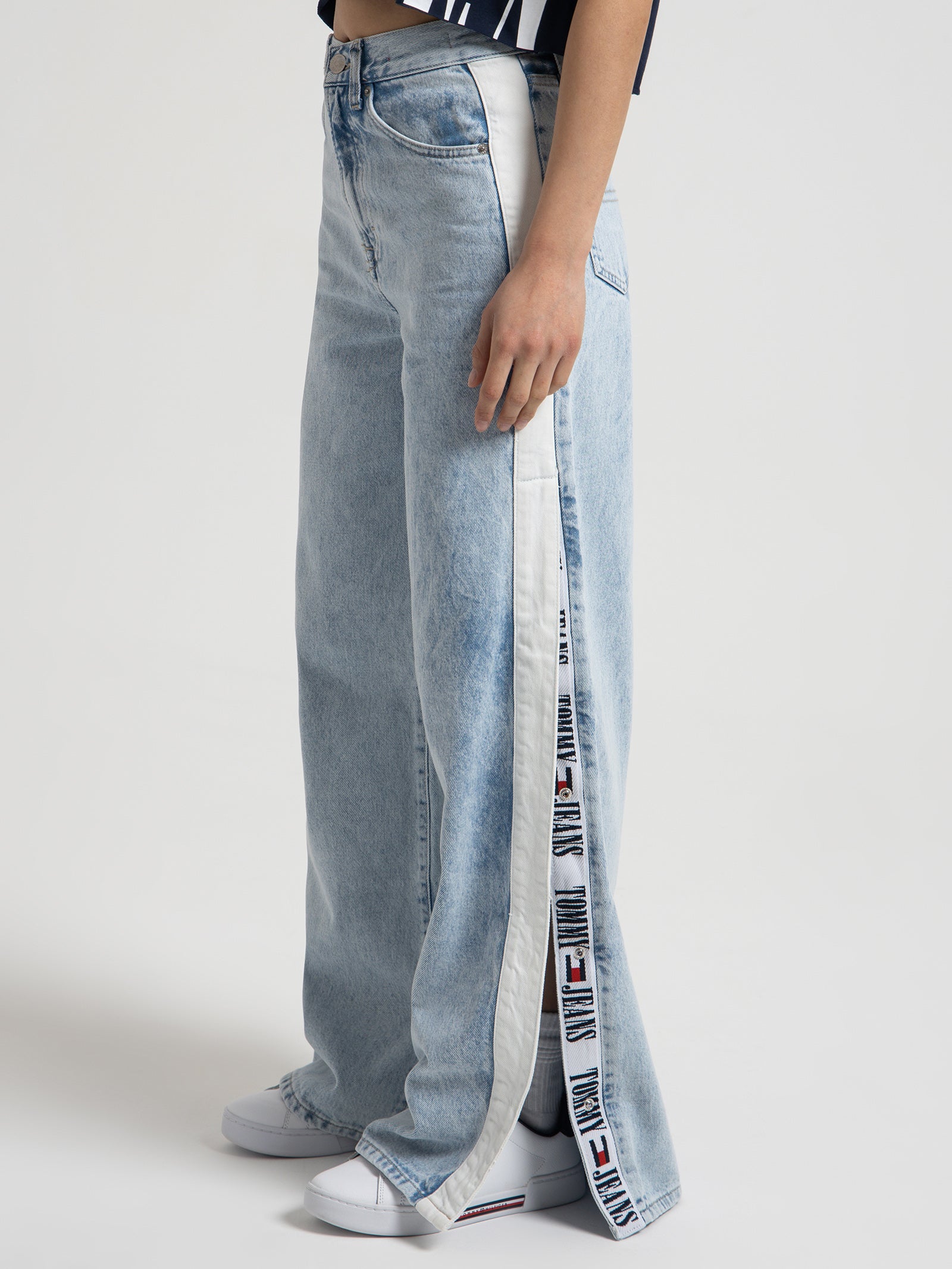 Claire High-Rise Wide-Leg Recycled Jeans in Denim Light