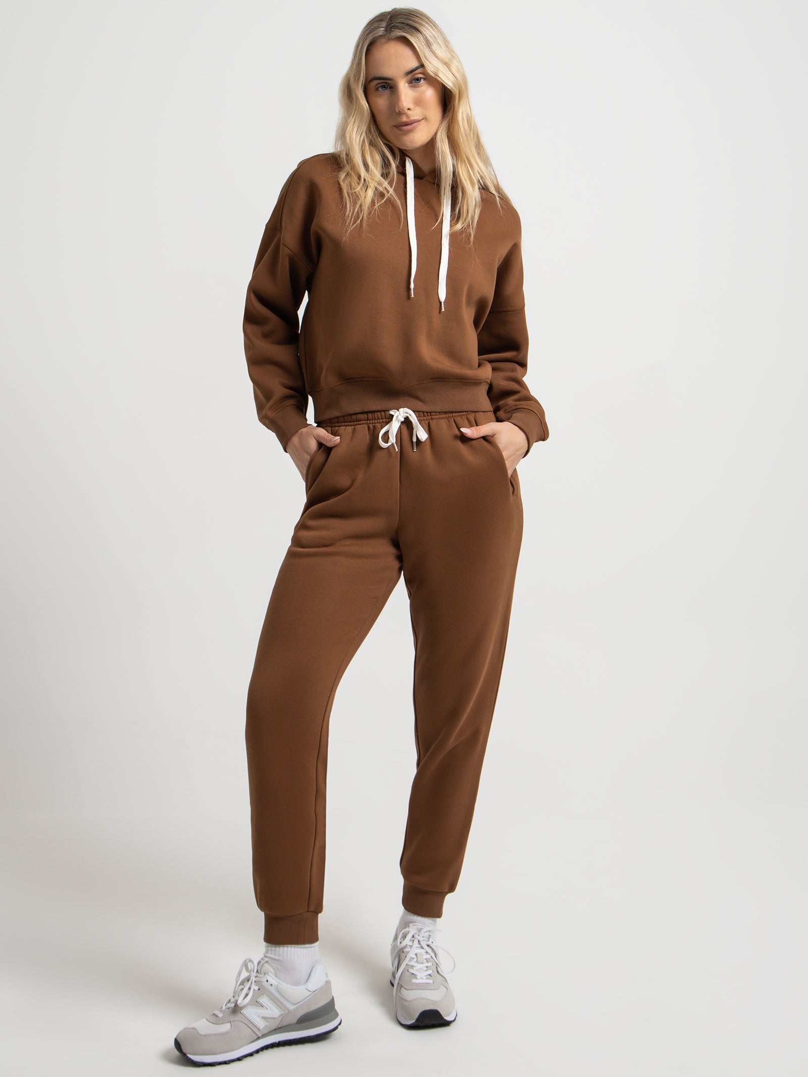 Carter Classic Trackpants in Toffee