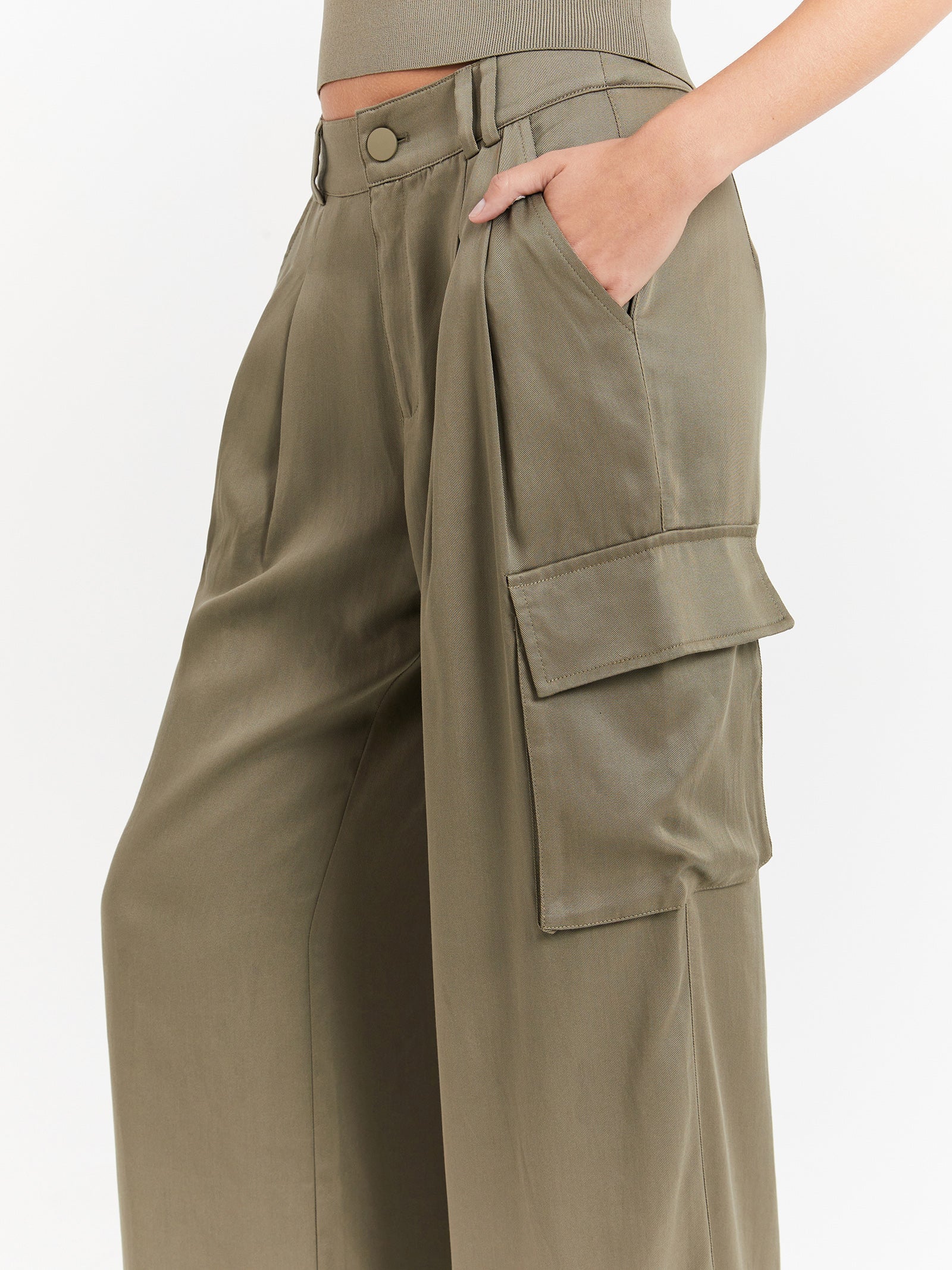 Hayley Cargo Pants in Olive