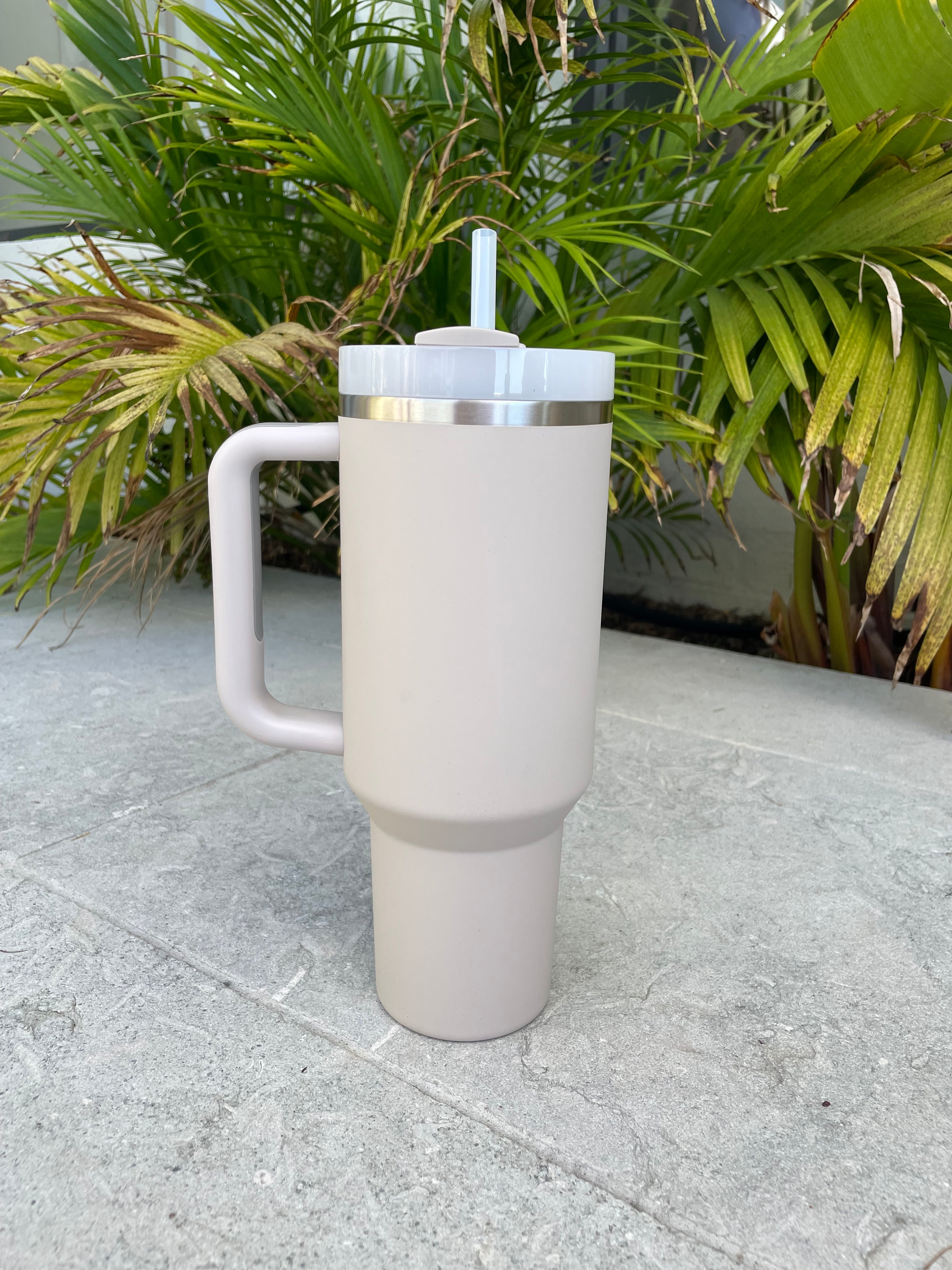 The Quencher H2.0 Flowstate 1.2L Tumbler