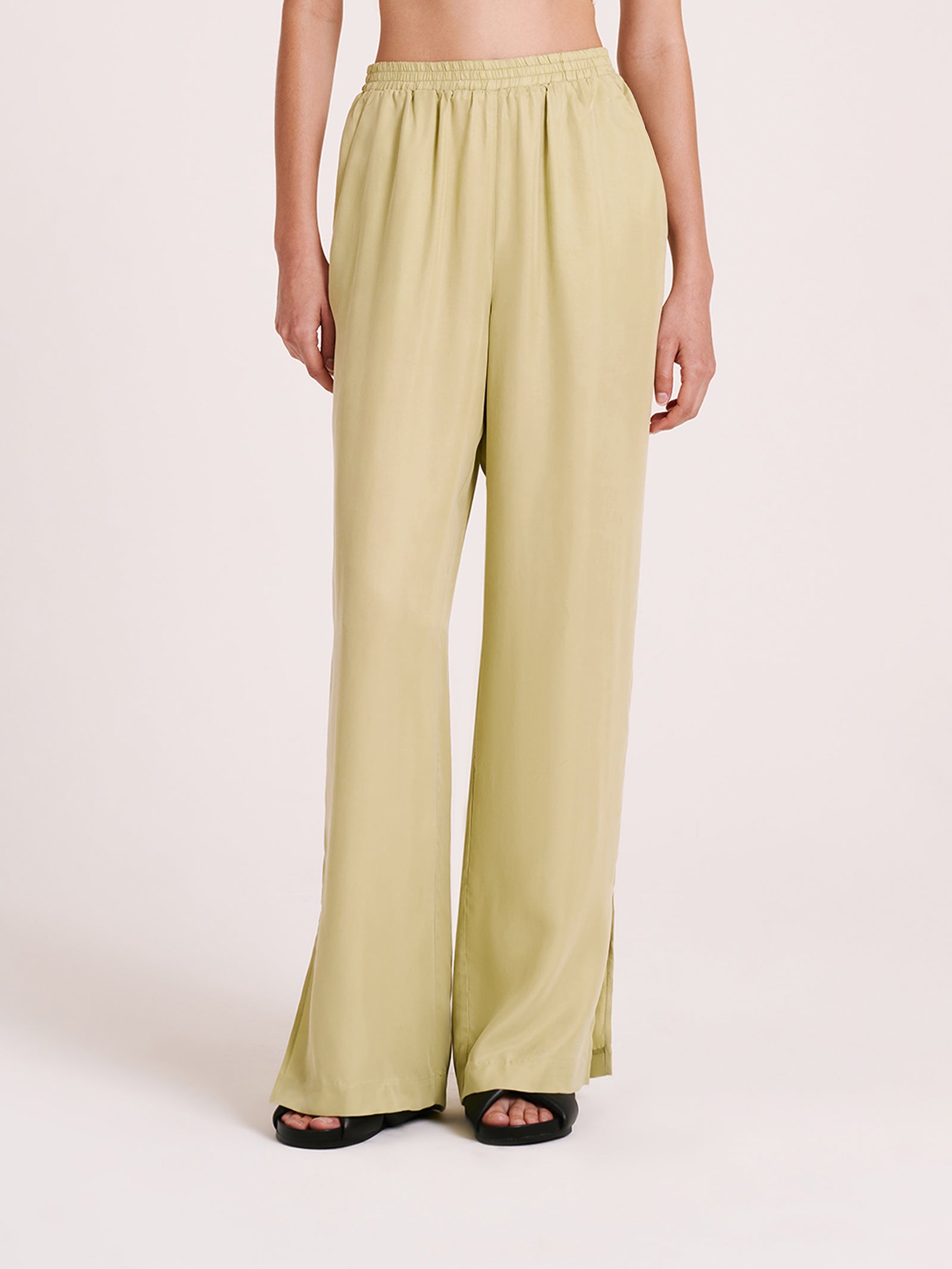 Dara Cupro Pants in Lime