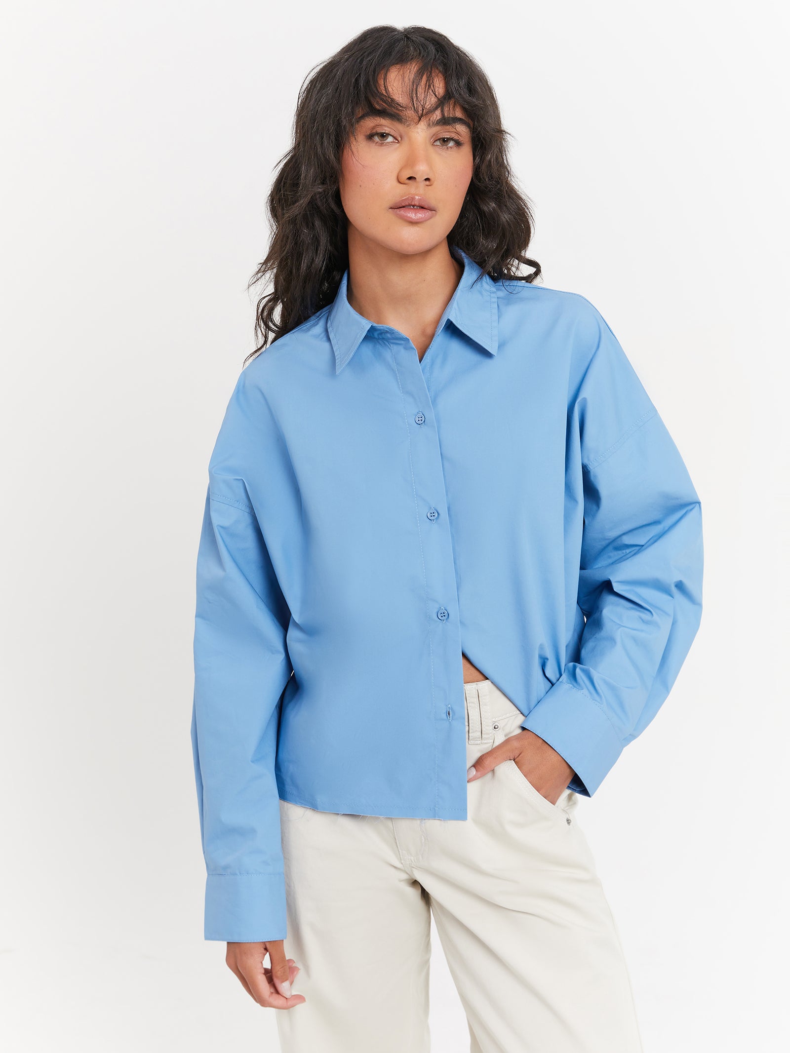 Lukea Cropped Shirt in Sea Blue