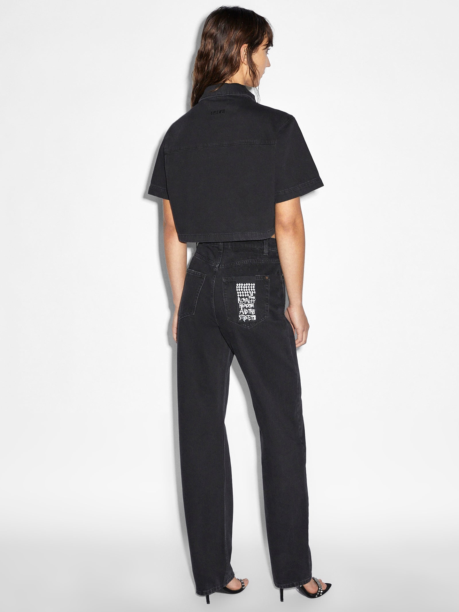 Boxy Crop Short Sleeve Shirt in Stealth Black