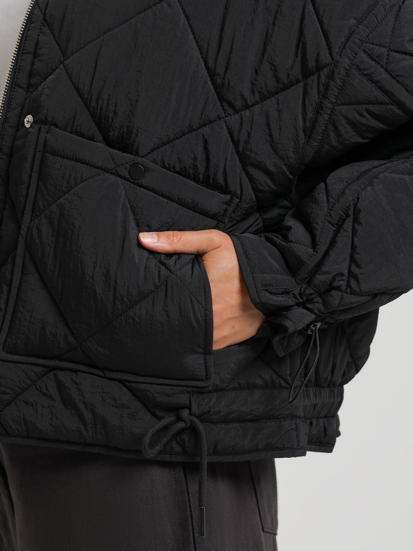 Sloane Puffer Jacket in Black