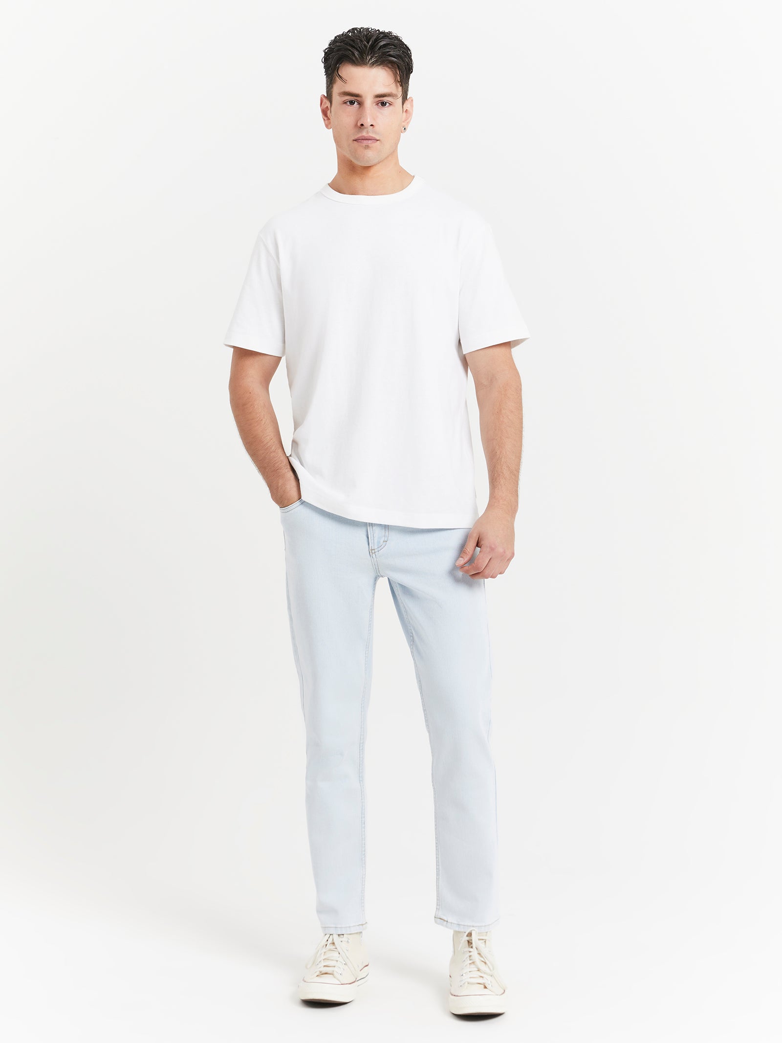 Niko Slim Jeans in Bleach Blue