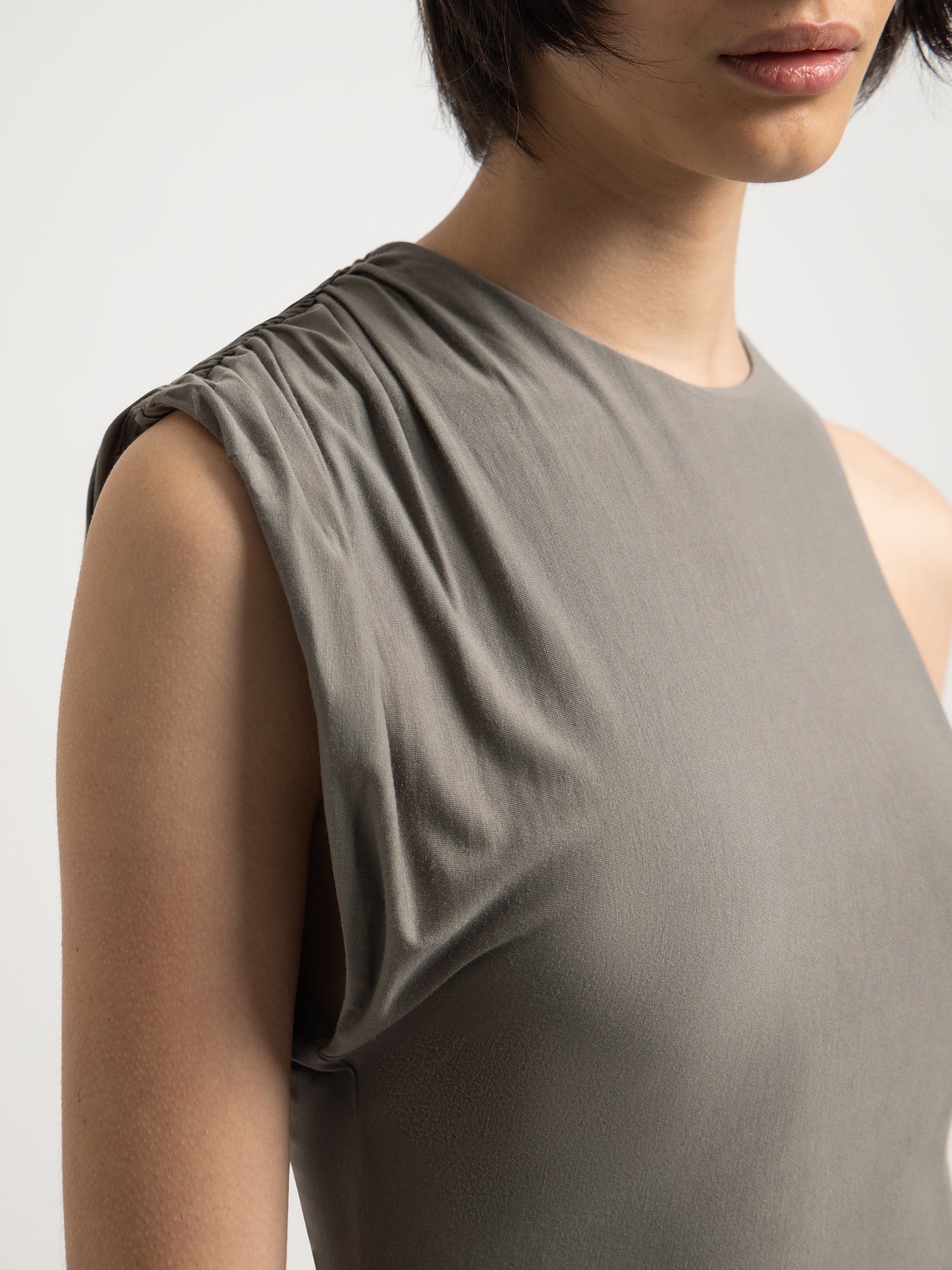 Cyndall Jersey Midi Dress in Sage