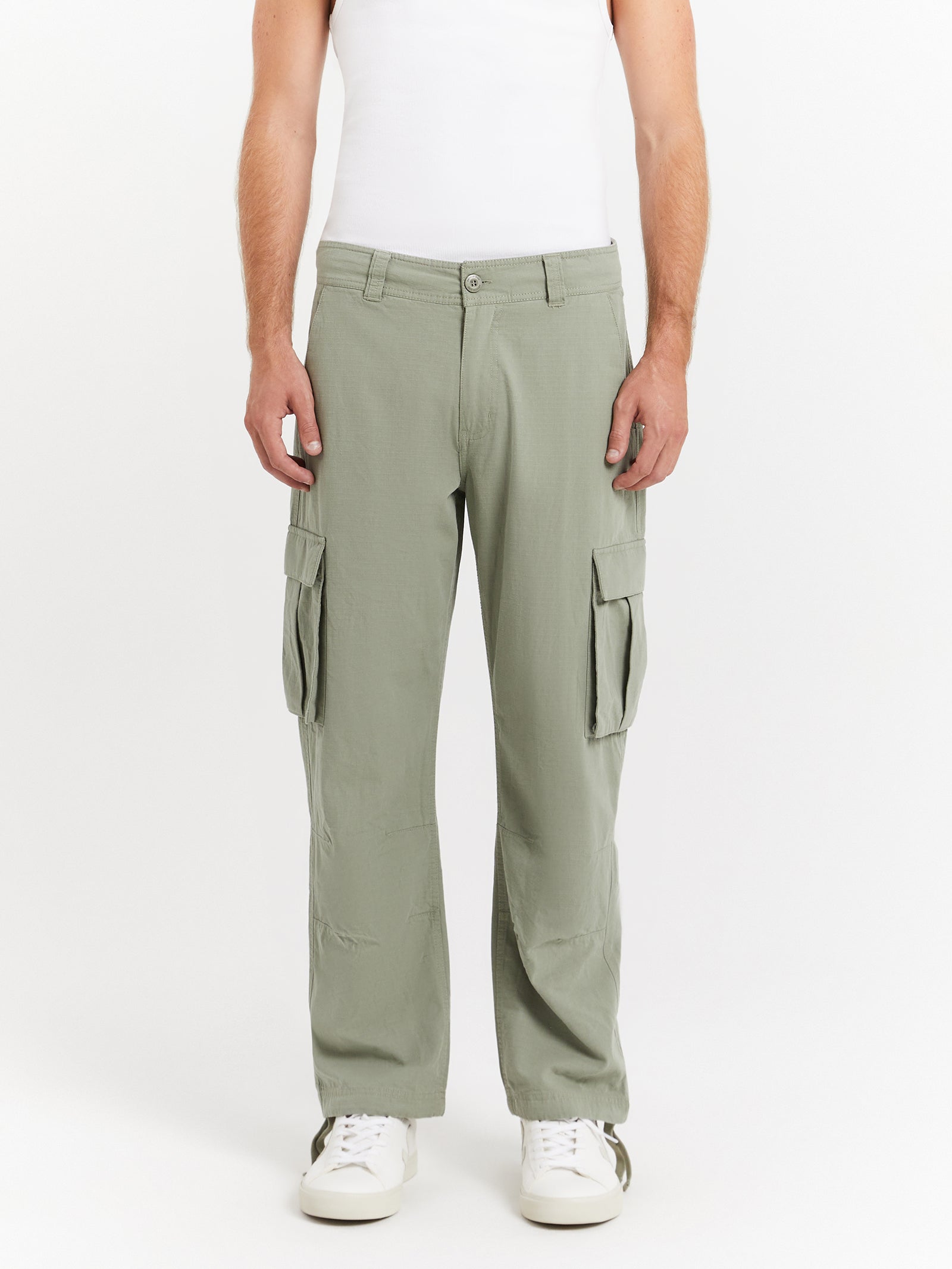 Wyatt Cargo Pants in Willow