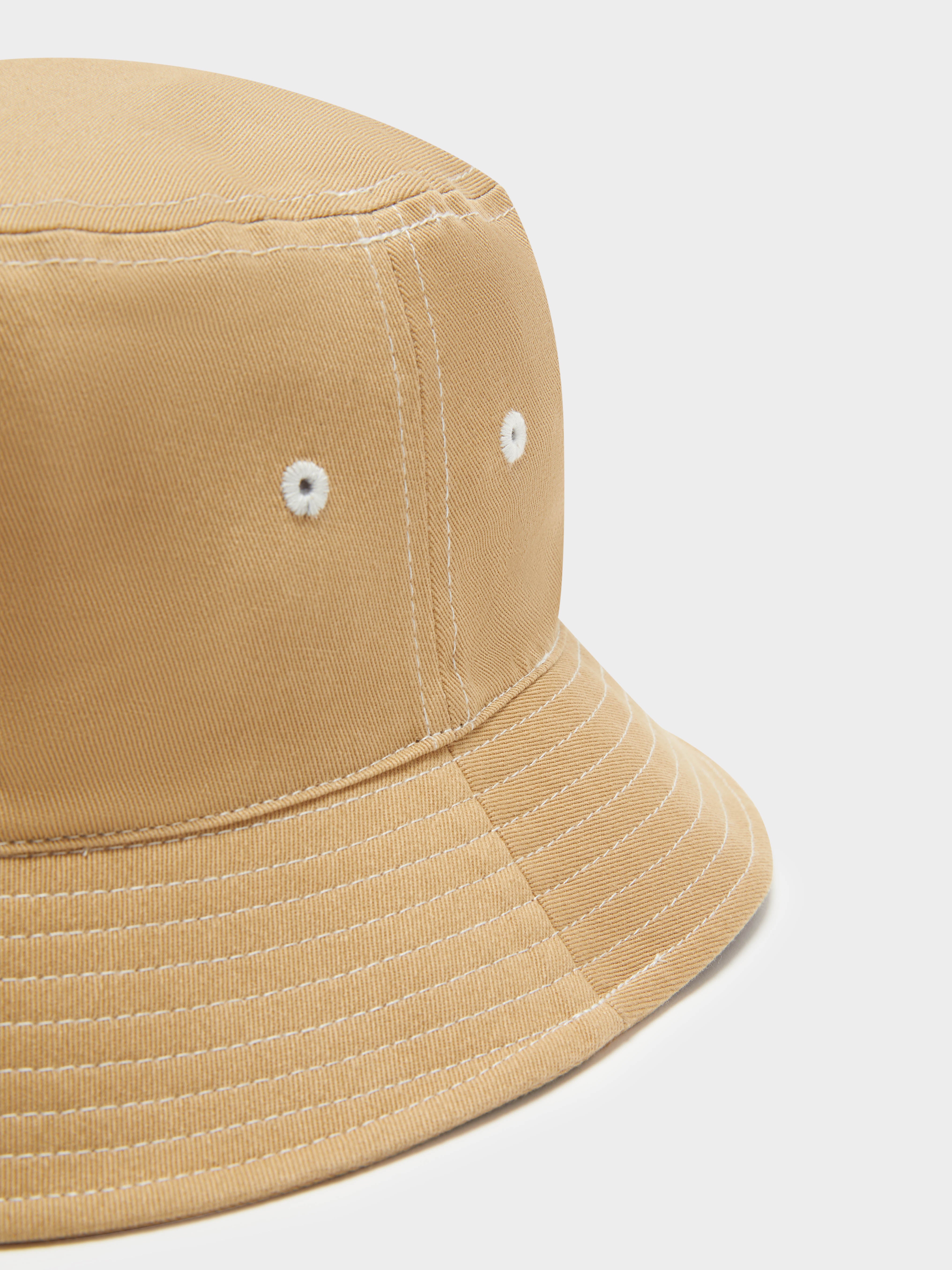 Classic Label Bucket Hat in Clay