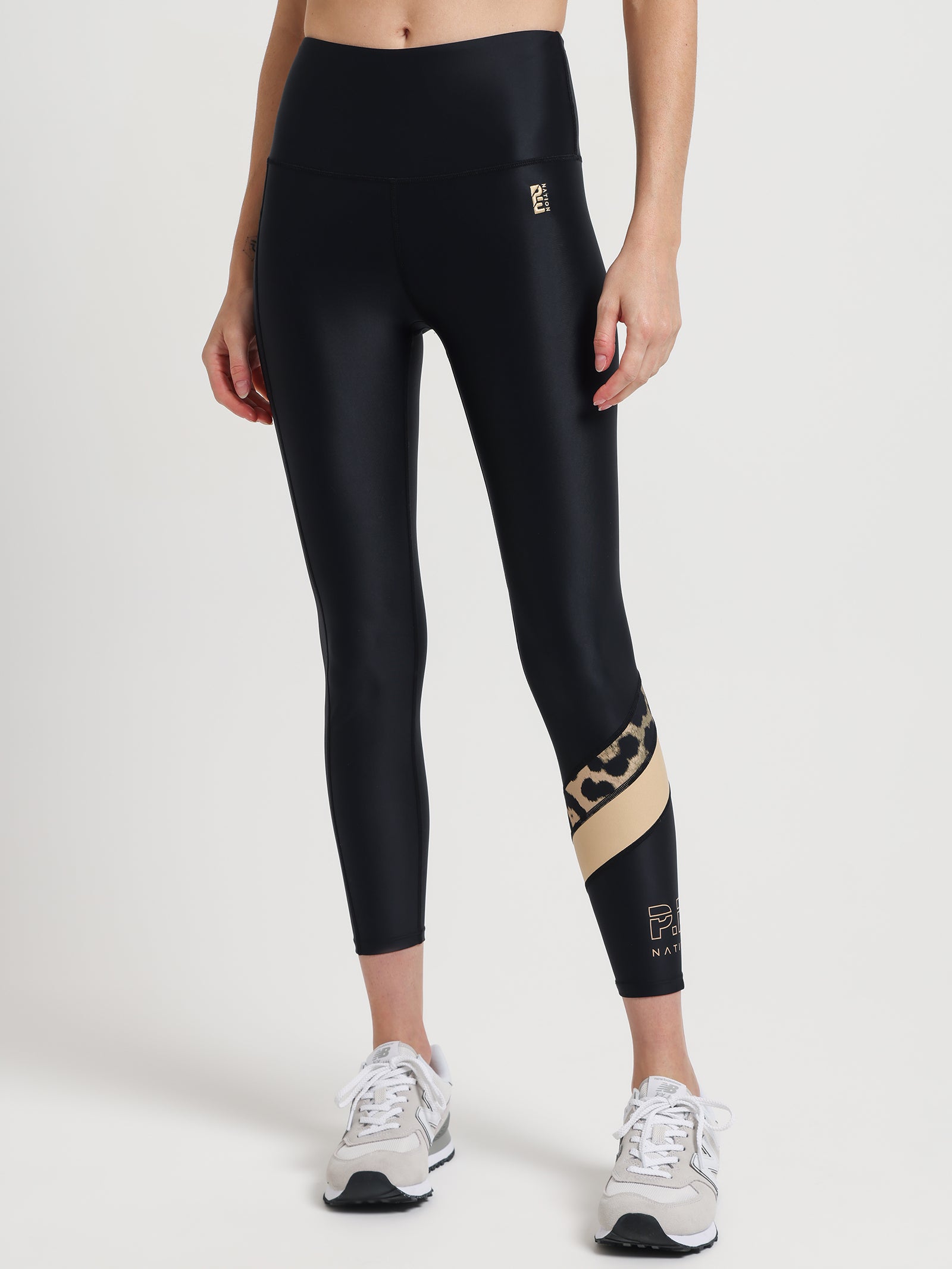 Alignment Leggings in Black