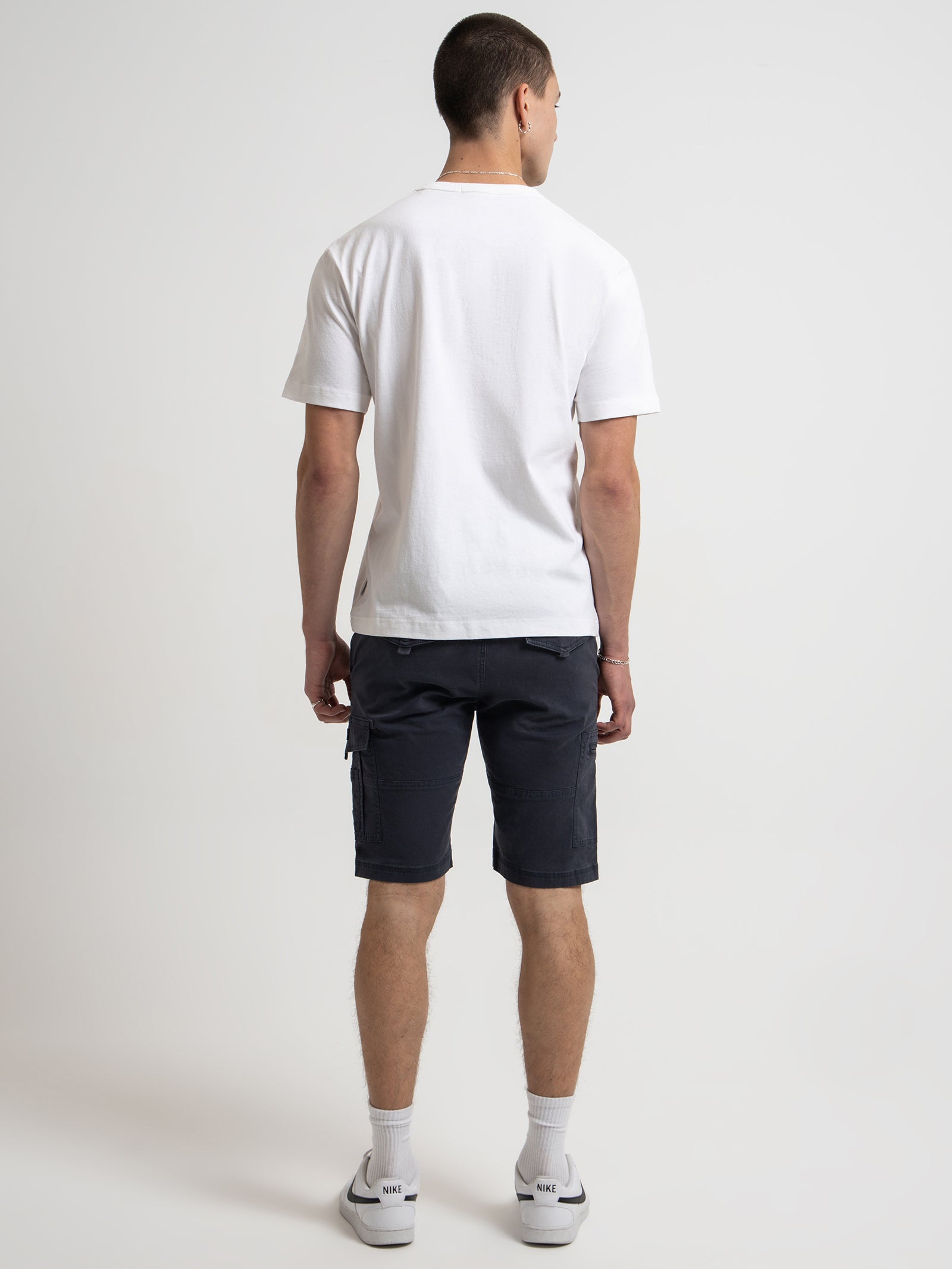 Leon Cargo Shorts in Dark Navy