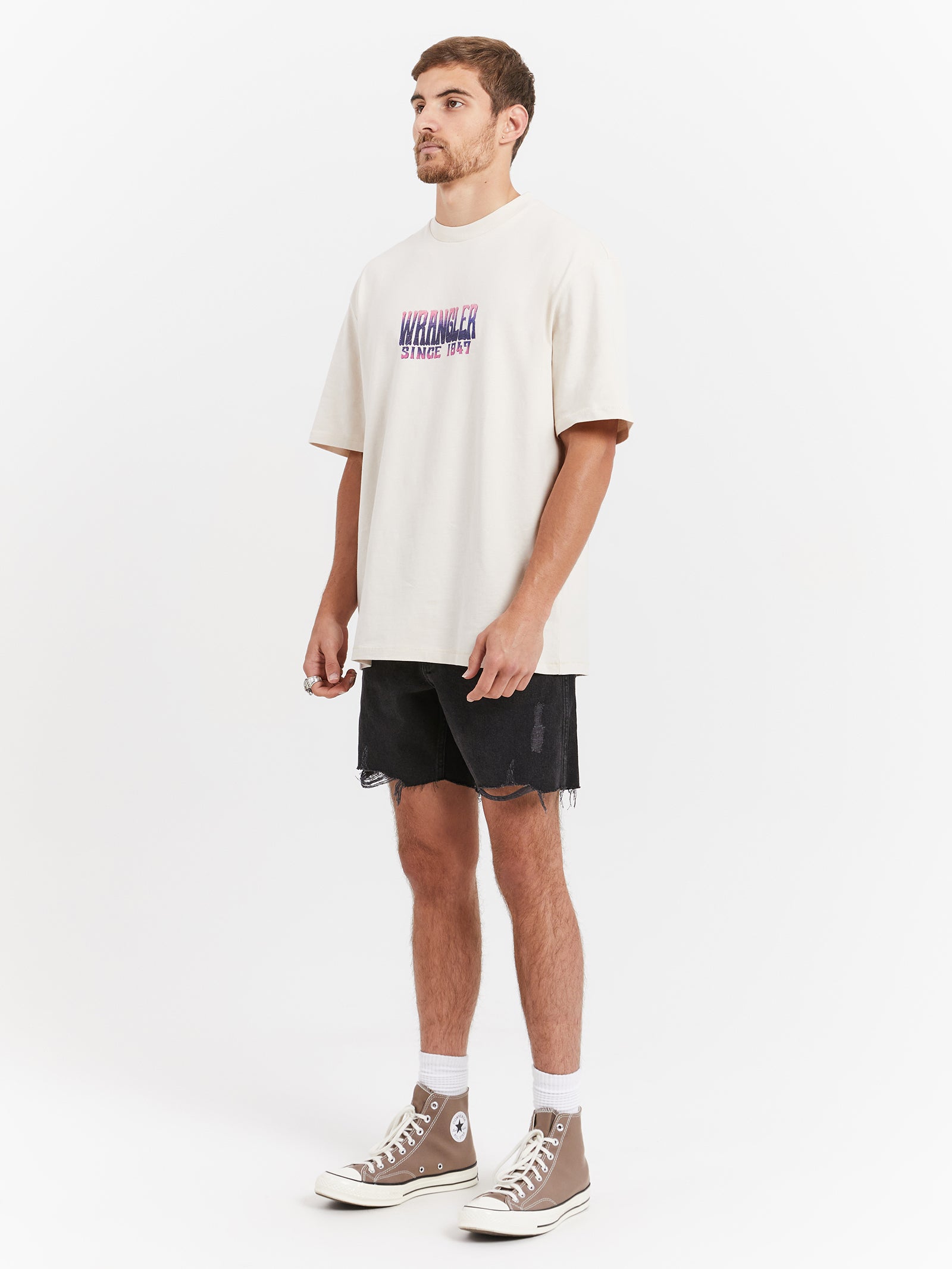 Mind Mirage Slacker T-Shirt in Ecru