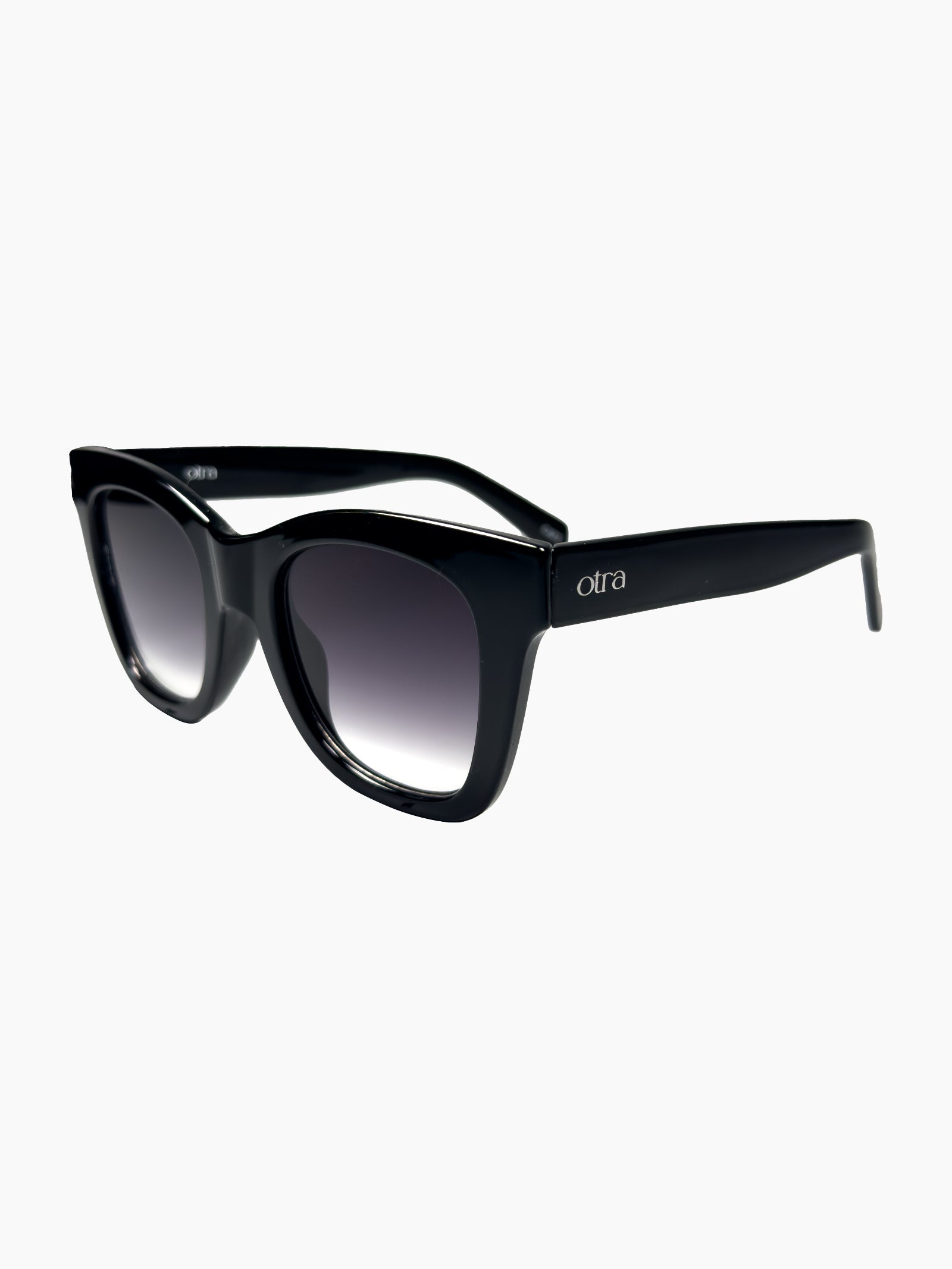 Ce Ce Sunglasses in Black & Smoke Fade