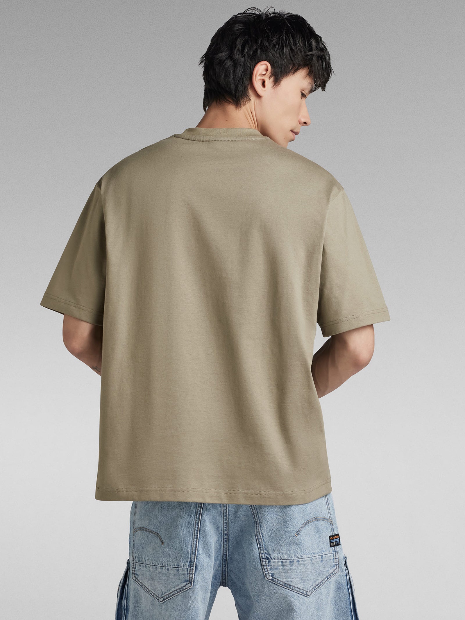 Center Chest Boxy R T-Shirt