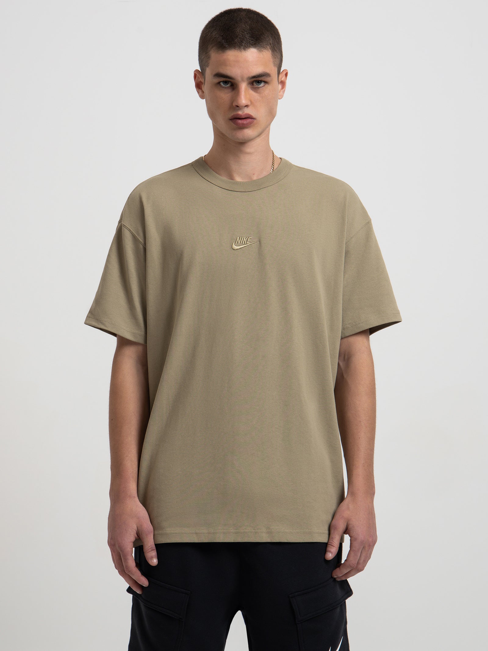 Sportswear Premium Essentials Sustainable T-Shirt in Neutral Olive