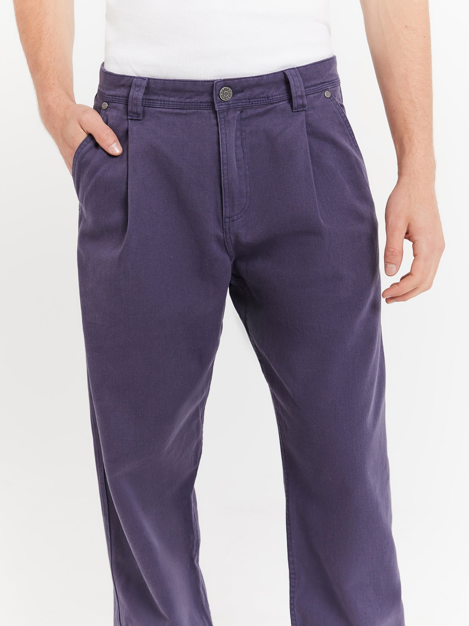 Finley Relaxed Jeans in Storm