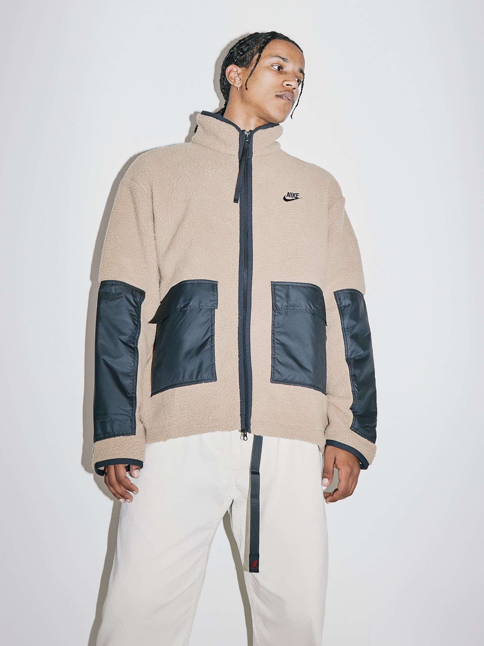 Sportswear Sherpa Jacket in Driftwood & Black