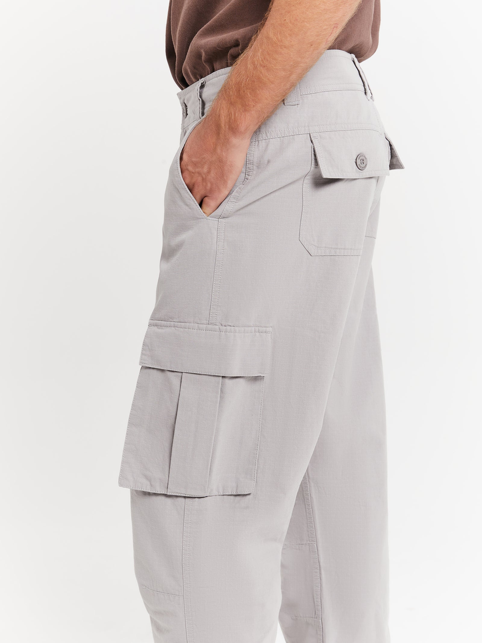 Wyatt Cargo Pants in Grey