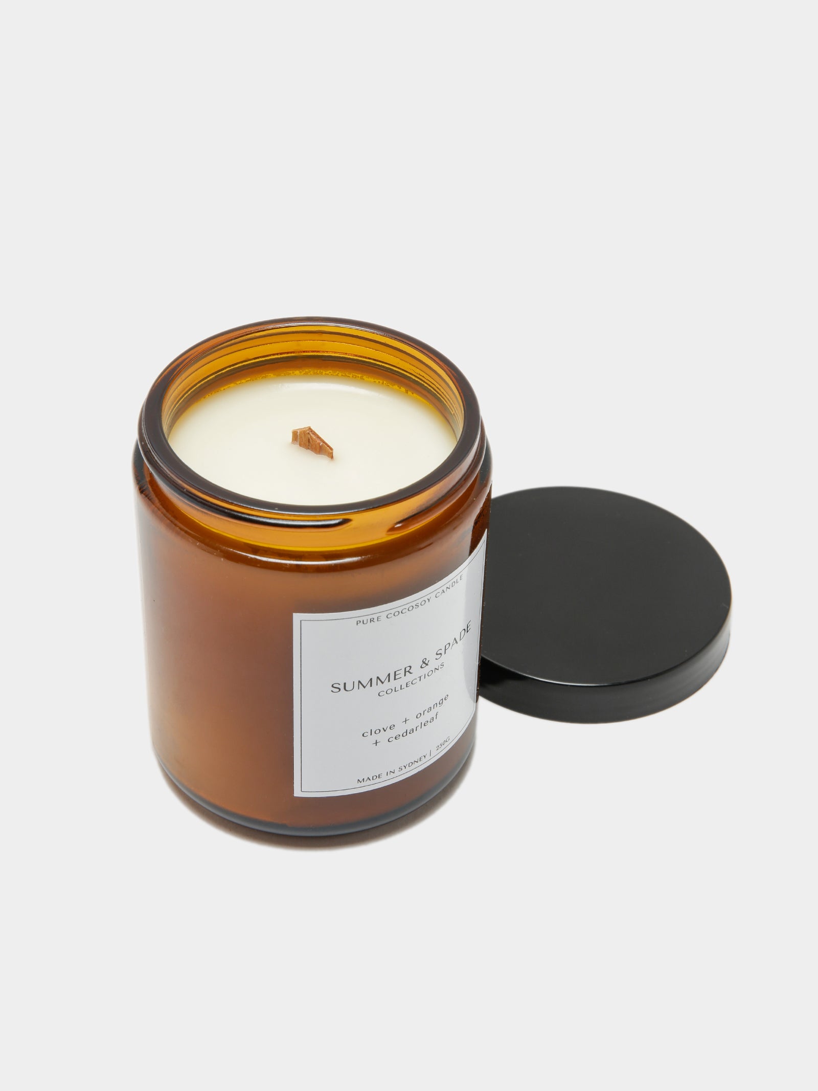 Small Amber Candle in Clove, Orange & Cedarleaf