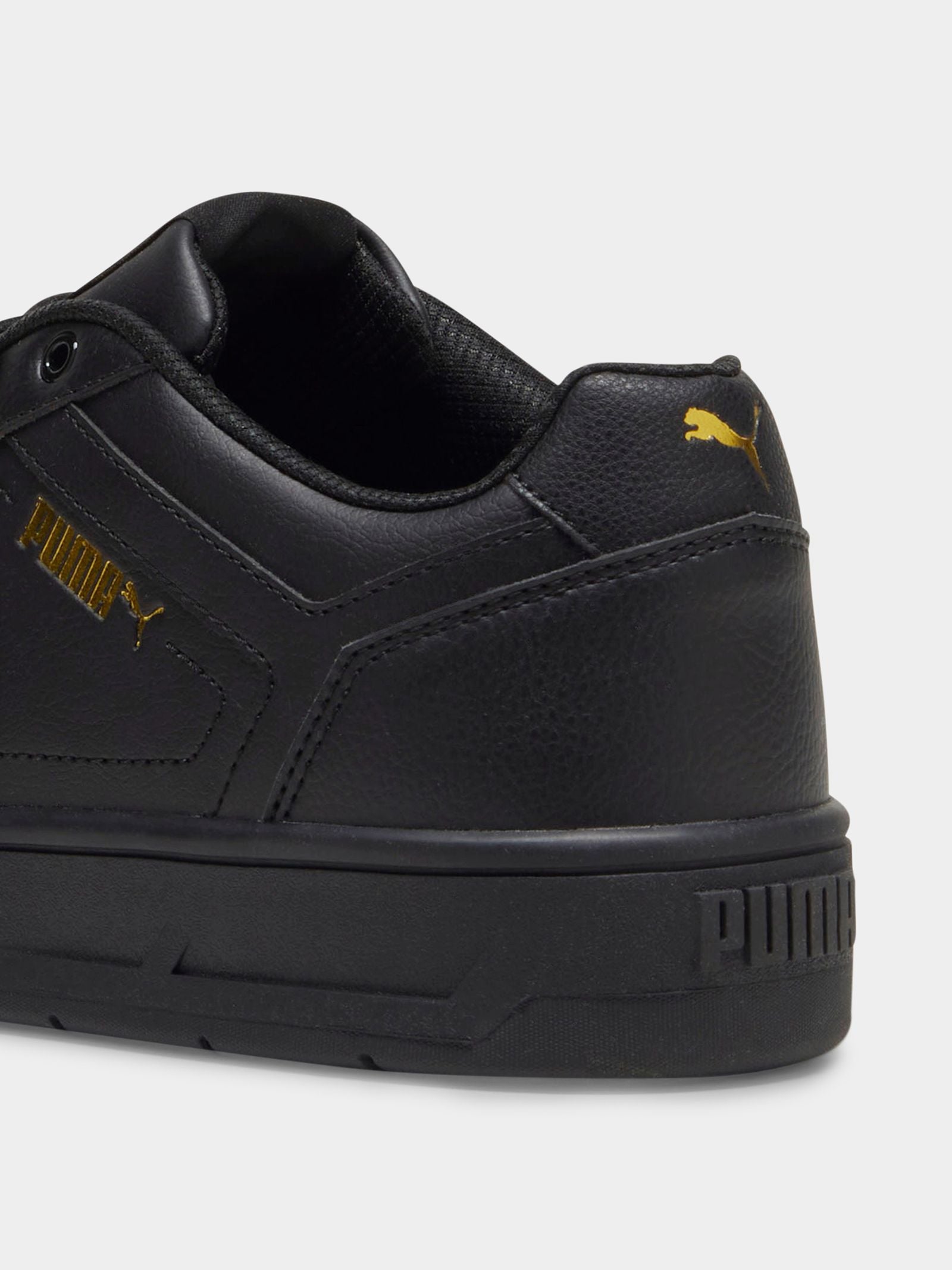 Mens Court Classic Sneaker in Black Gold