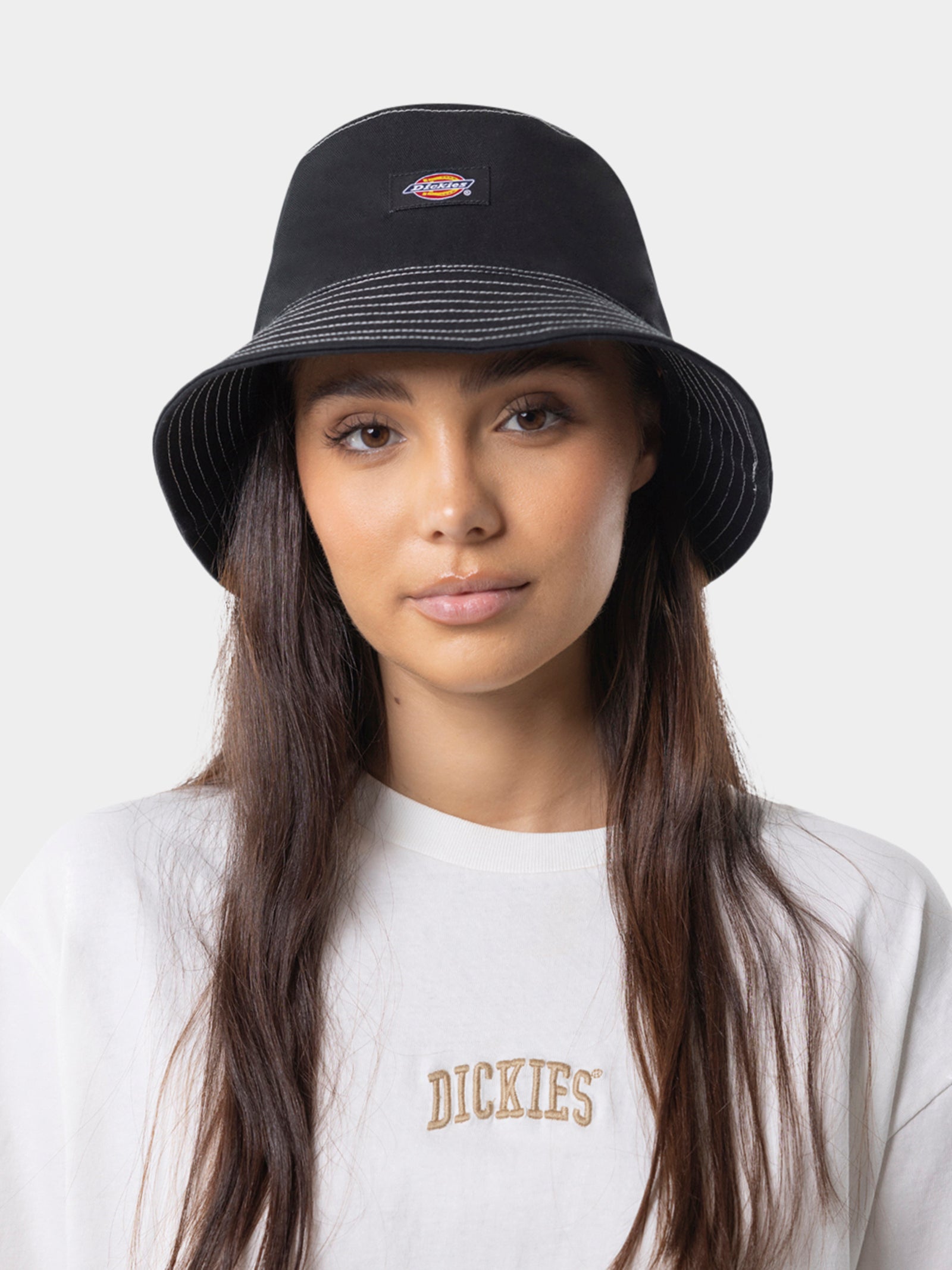 Classic Label Bucket Hat in Black