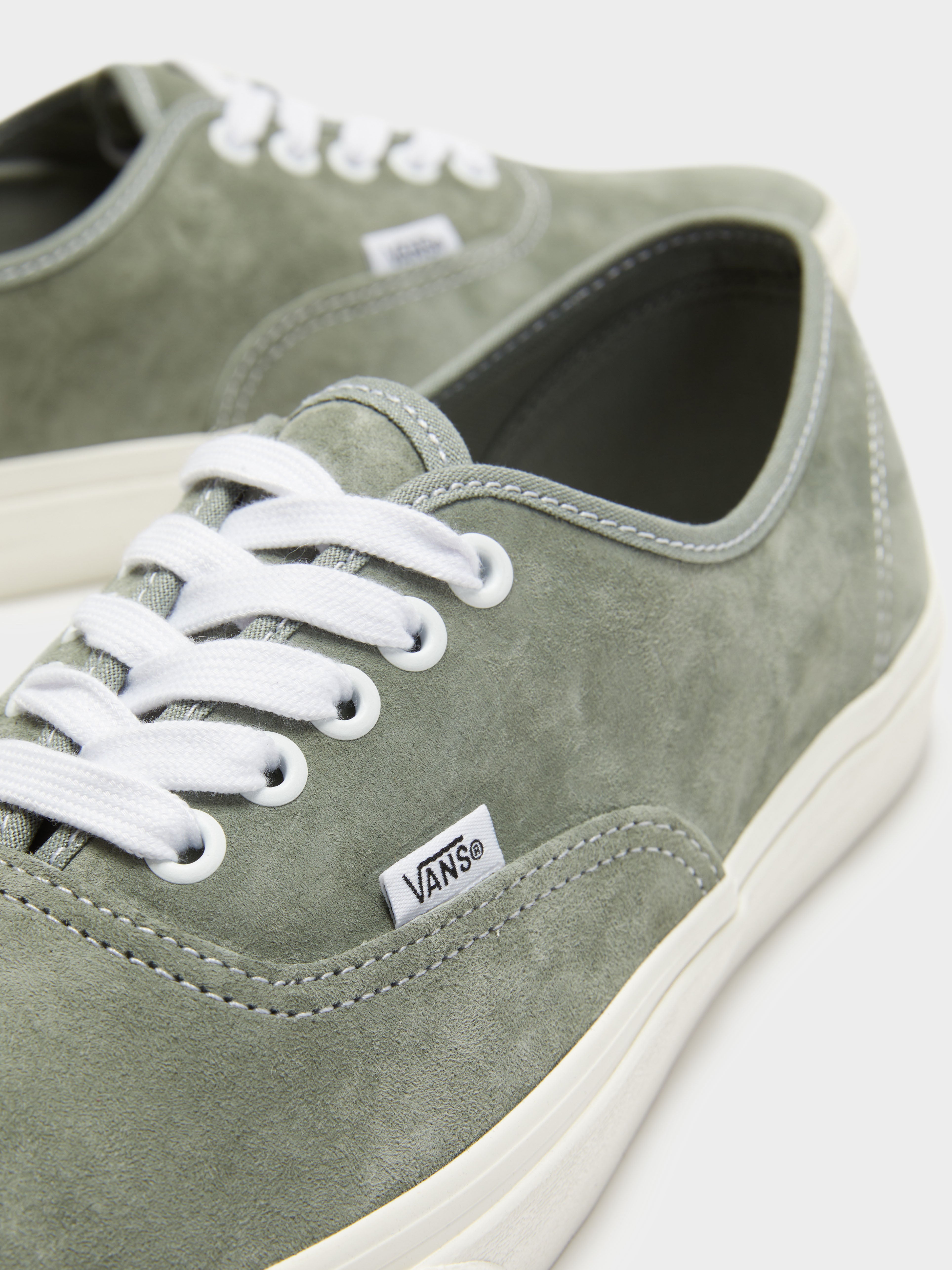 Unisex Authentic Pig Suede Sneakers in Green Suede Shadow