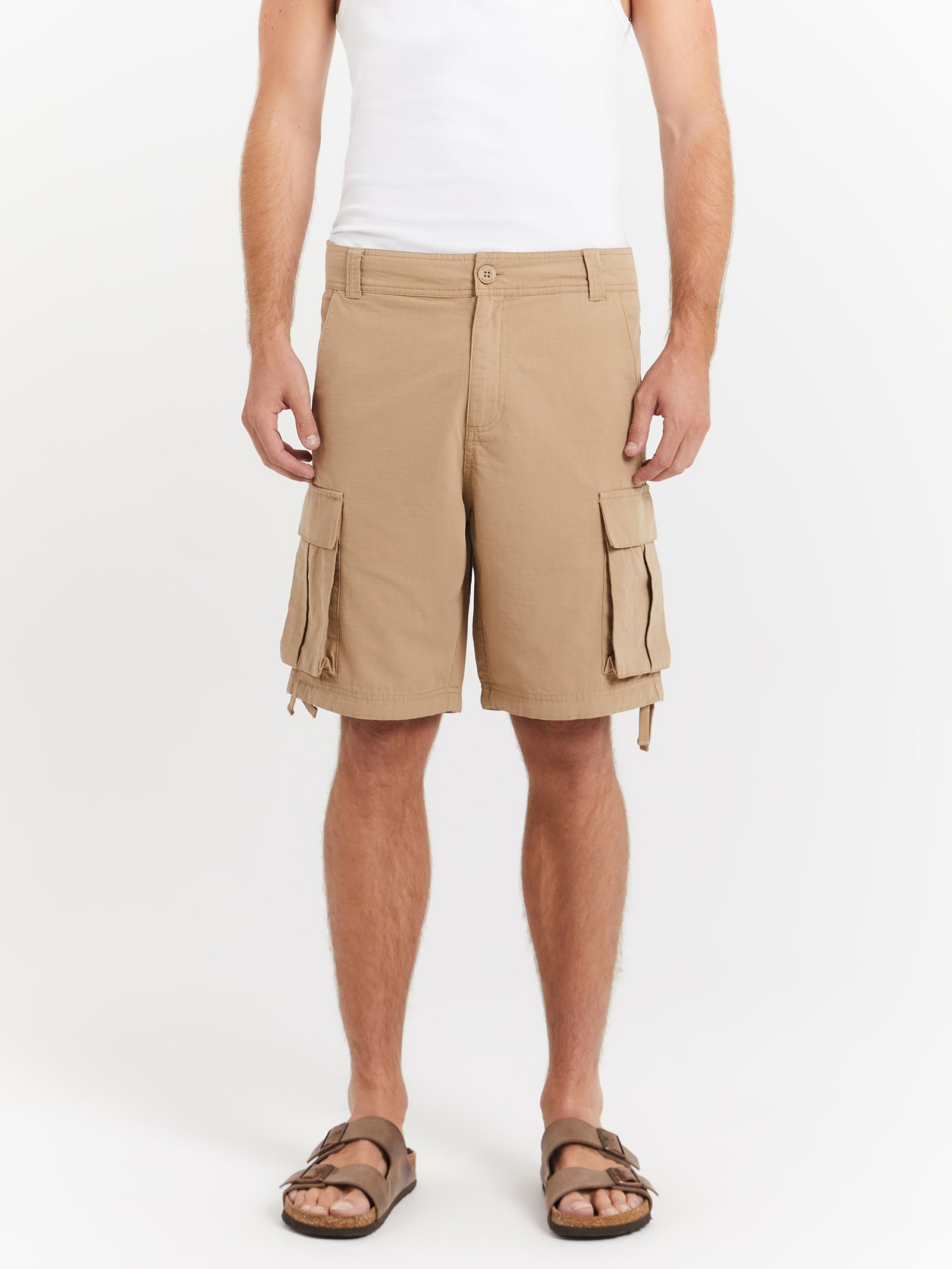 Wyatt Cargo Shorts in Creme