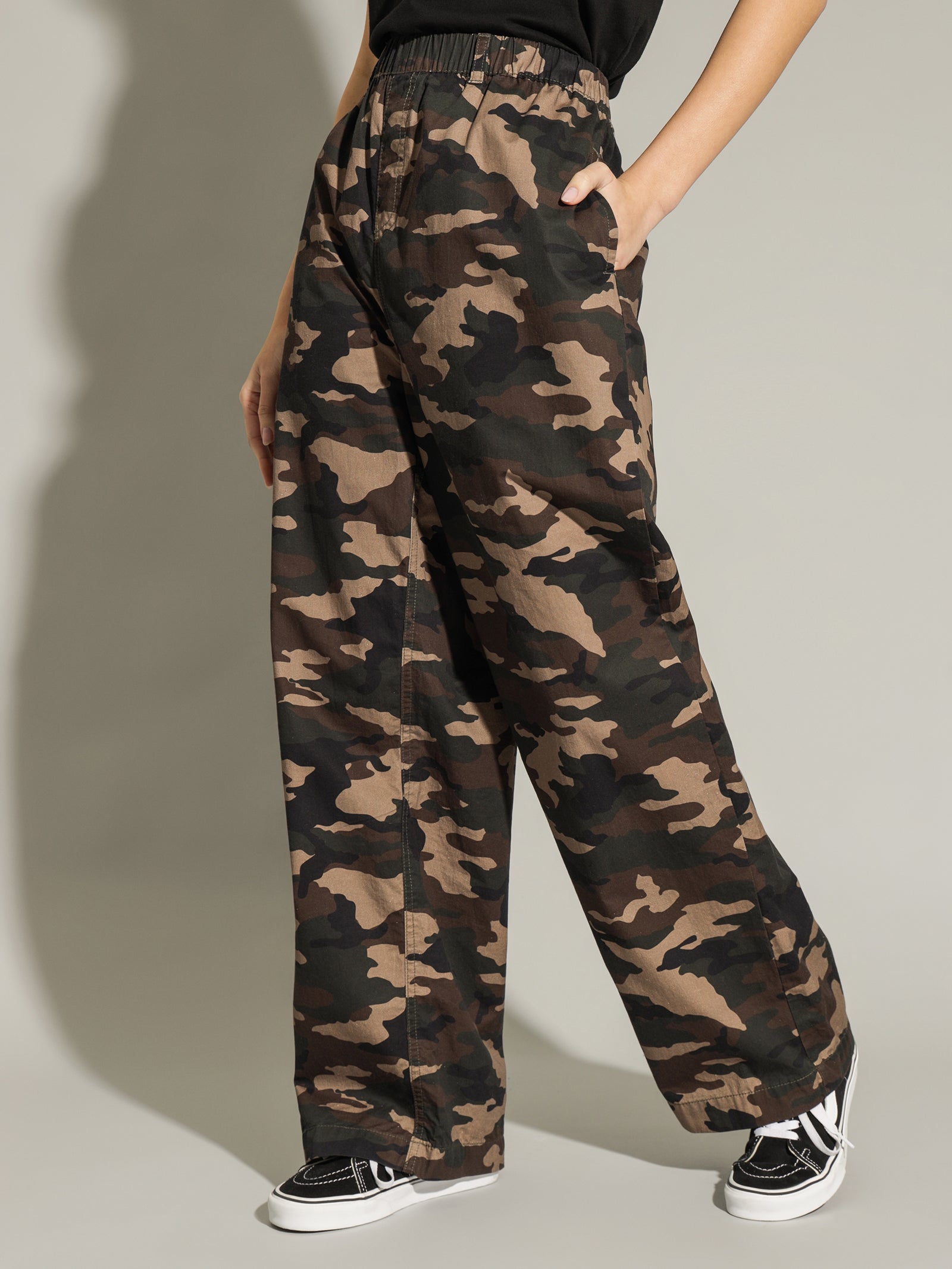 Easy Straight Pants in Camo