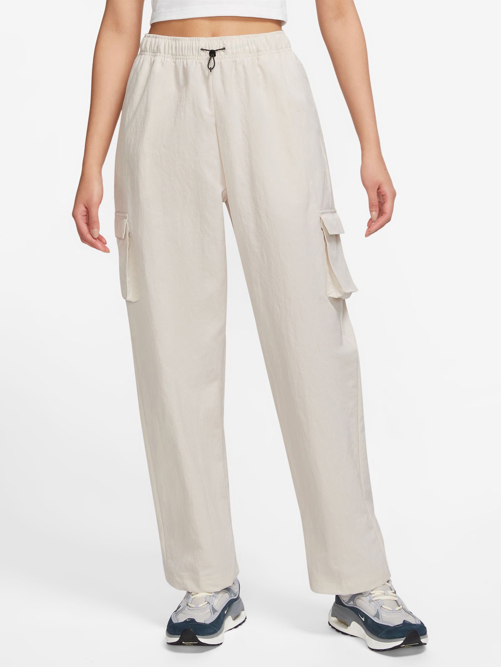 Essential High Rise Woven Cargo Pants in Light Orewood Brown Sail