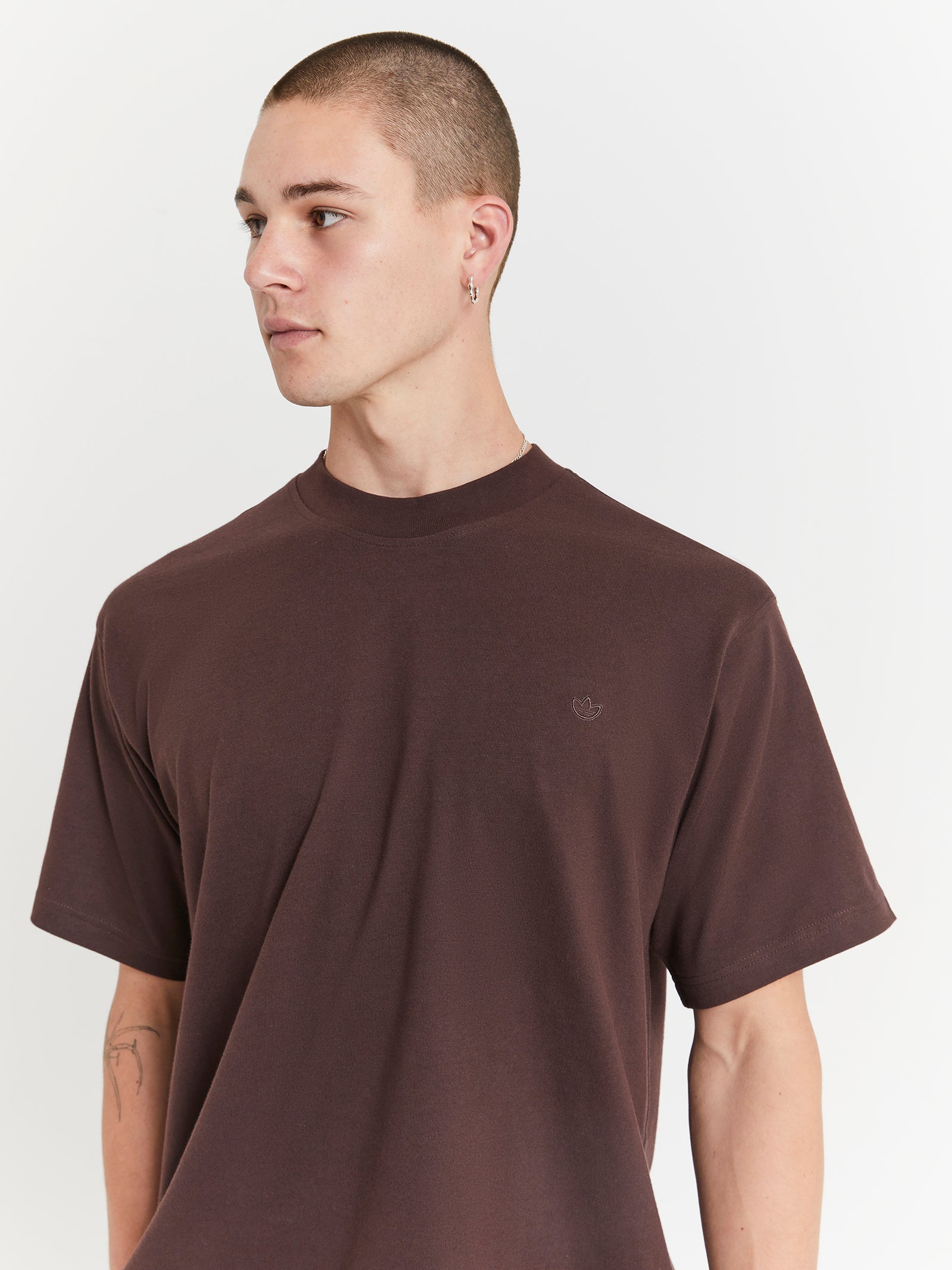 Adicolor Contempo T-Shirt in Shadow Brown