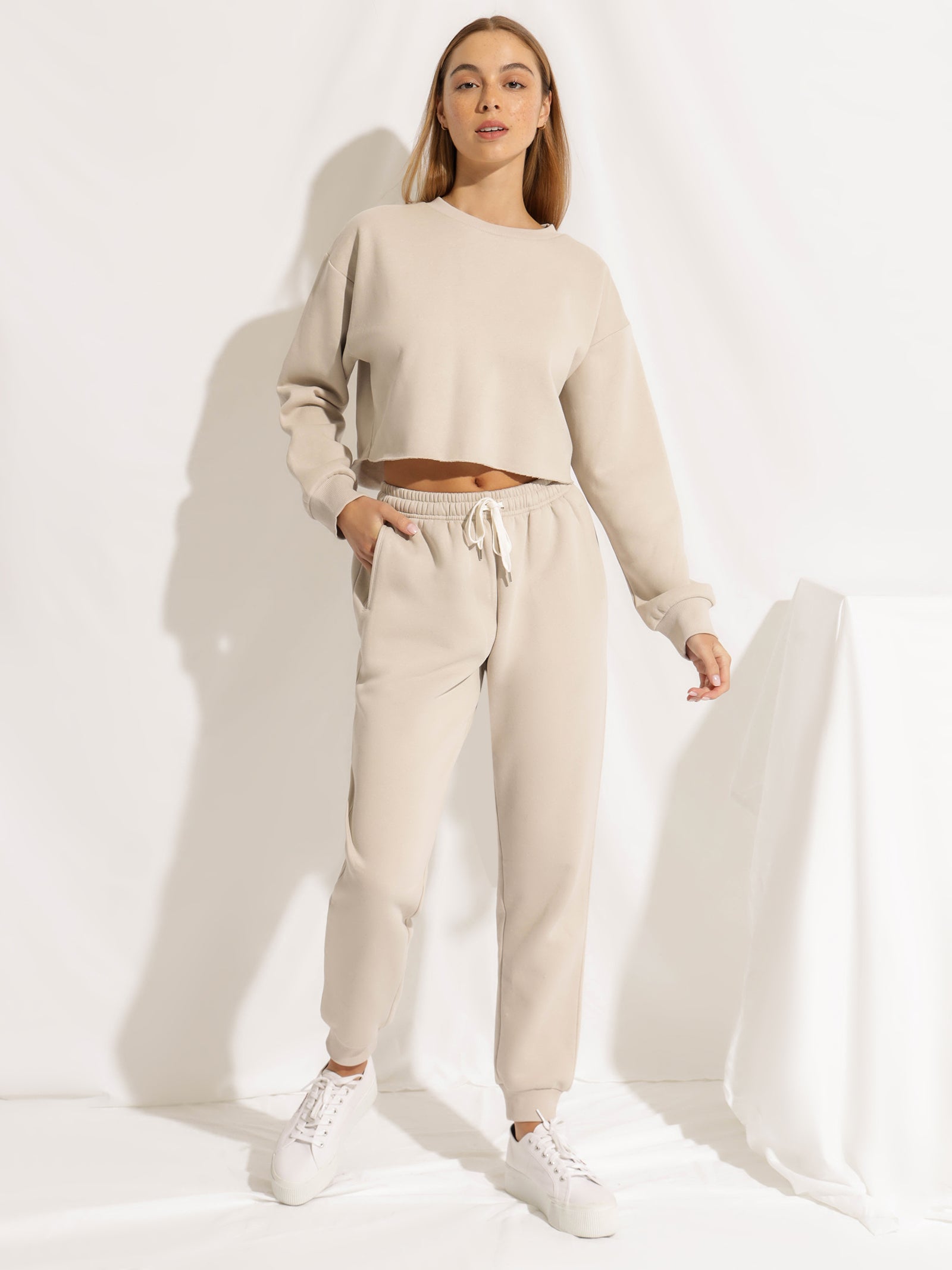 Carter Classic Crop Sweat in Stone