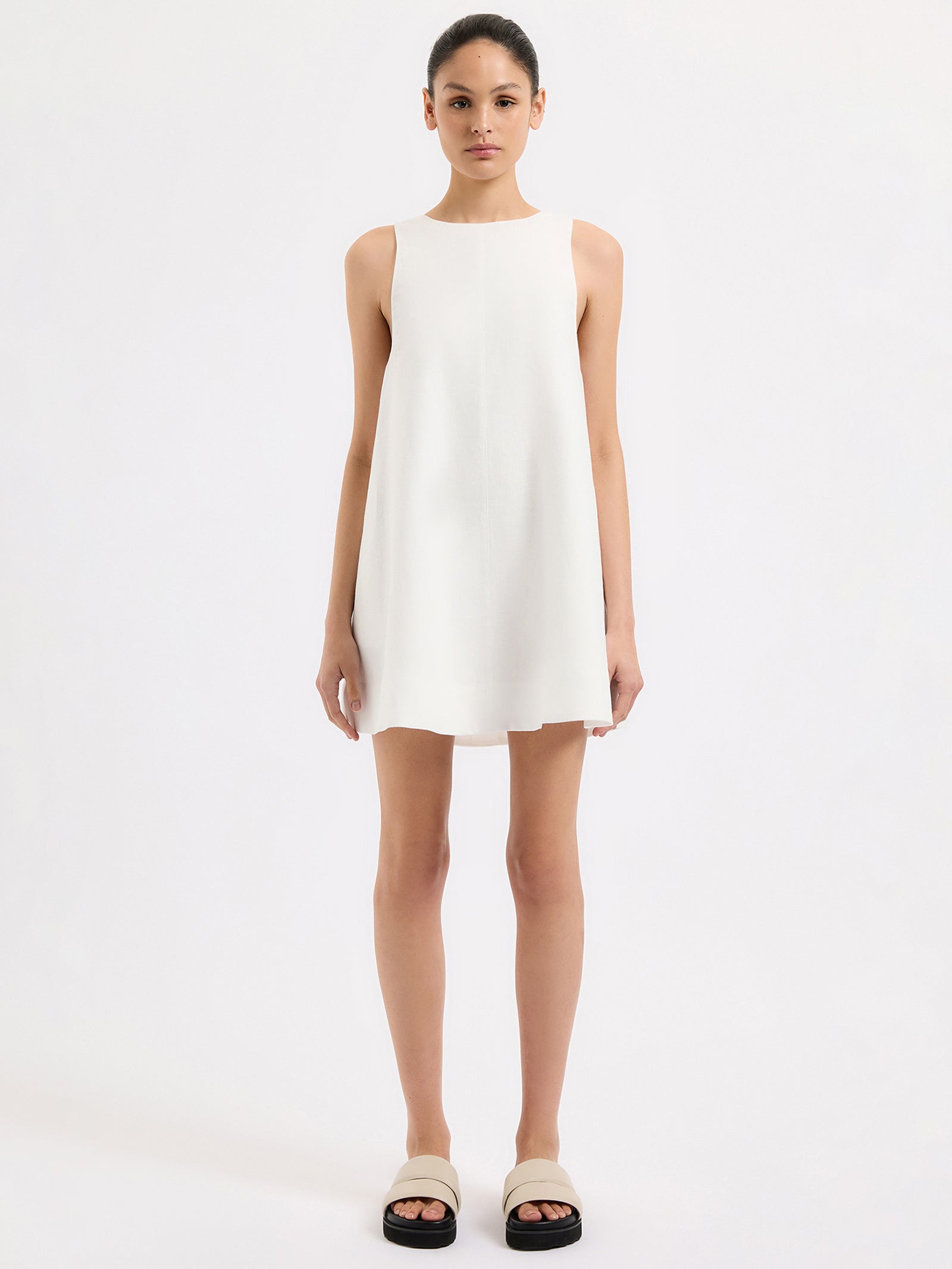 Nemi Linen Dress in White