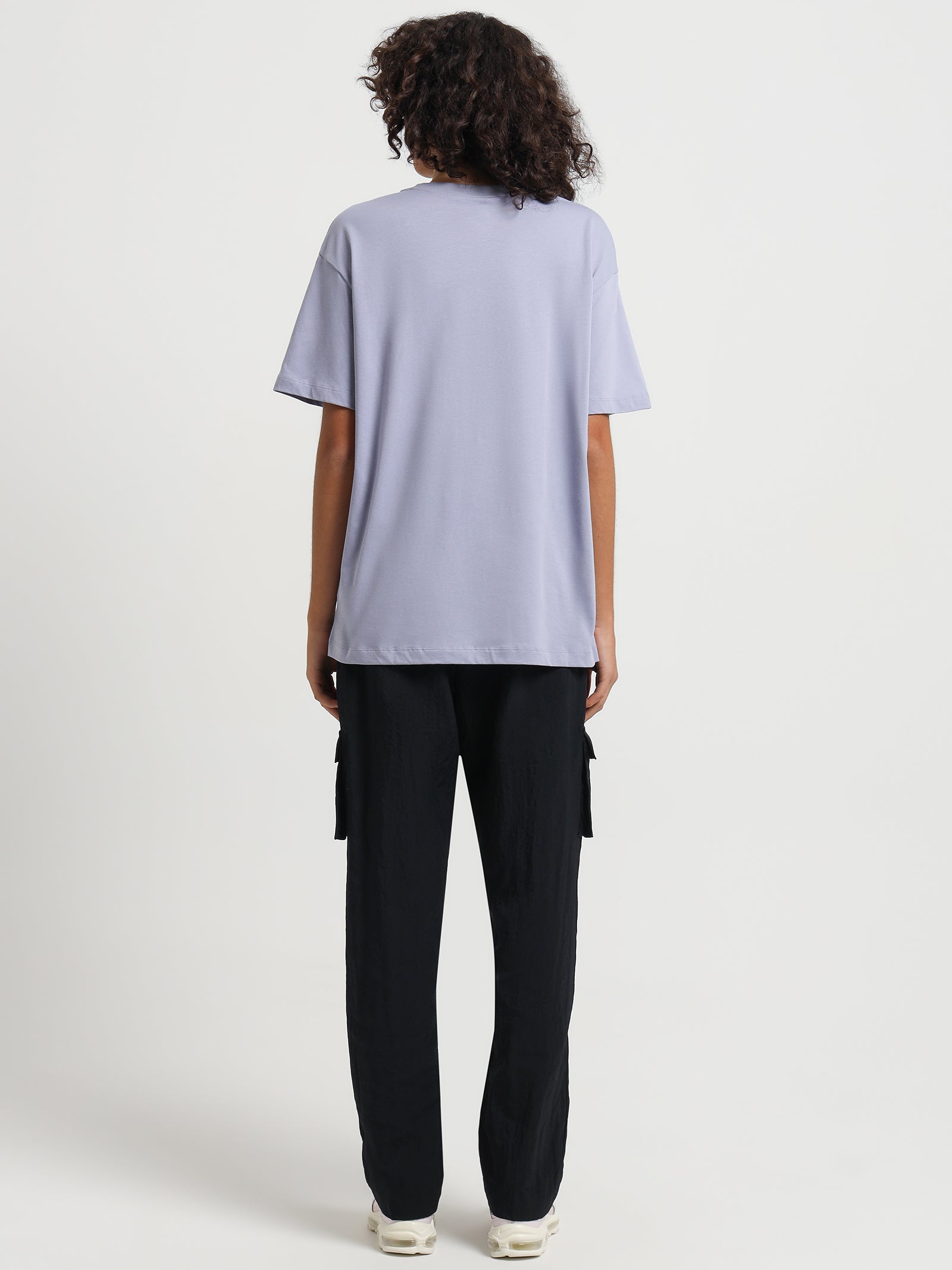 Sportswear Essentials Boyfriend T-Shirt in Indigo Haze & White