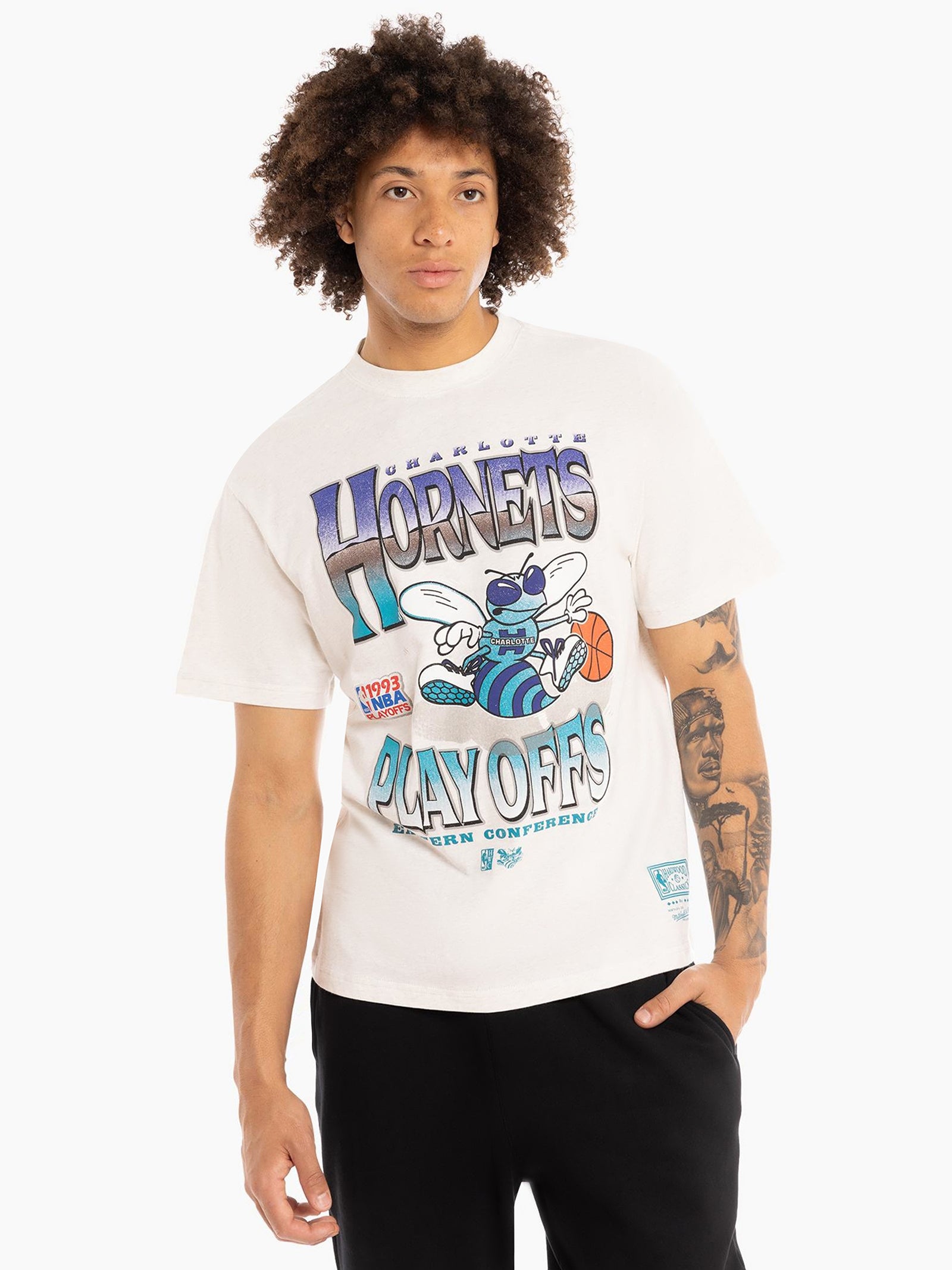 Chrome Hornets 1993 NBA Playoffs T-Shirt in White Marle