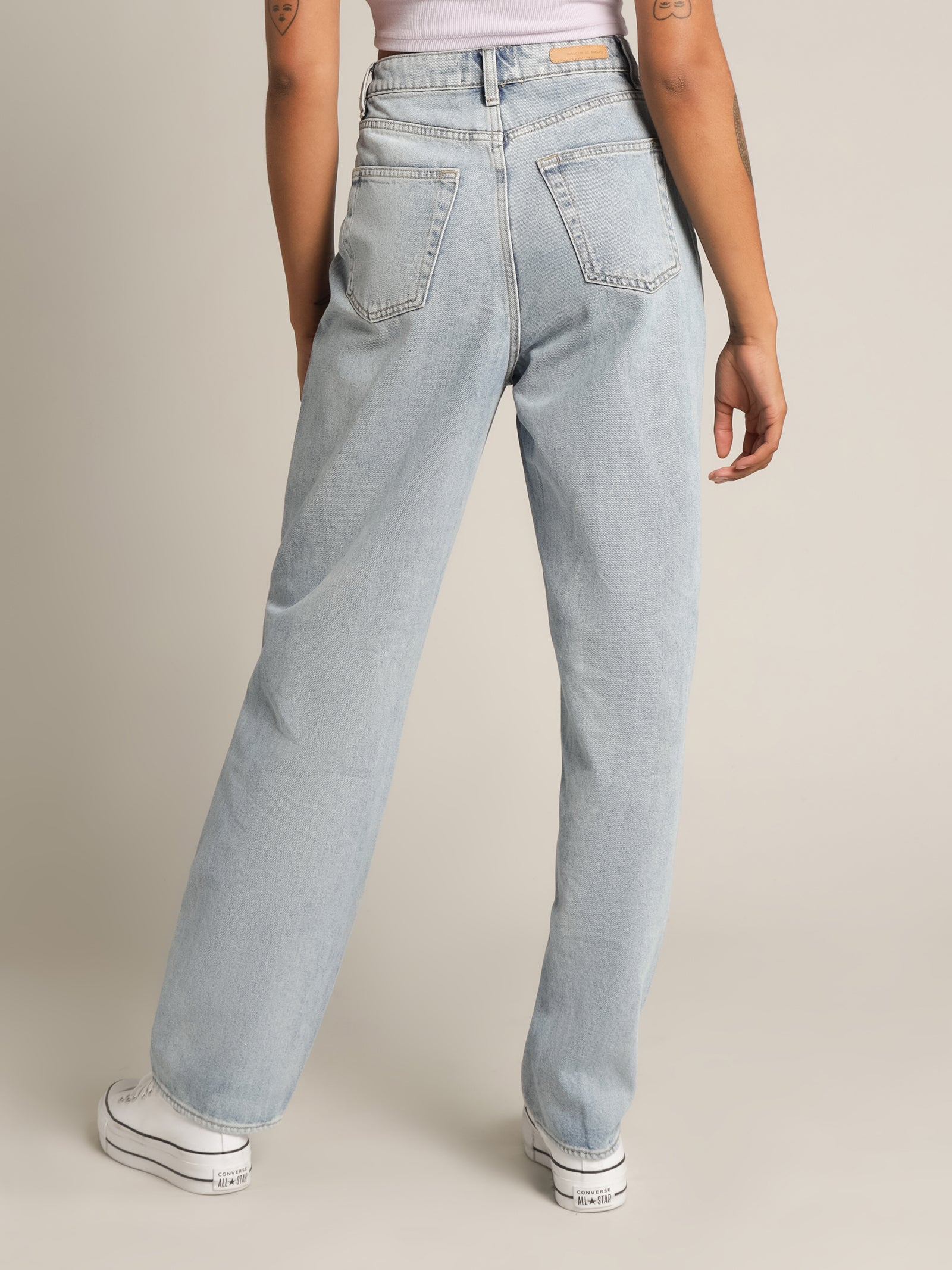 Hailey Baggy Straight Leg Jeans in Vintage Light Blue