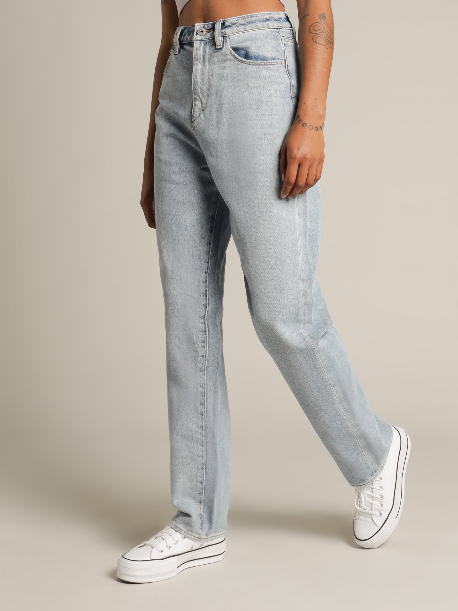 Hailey Baggy Straight Leg Jeans in Vintage Light Blue