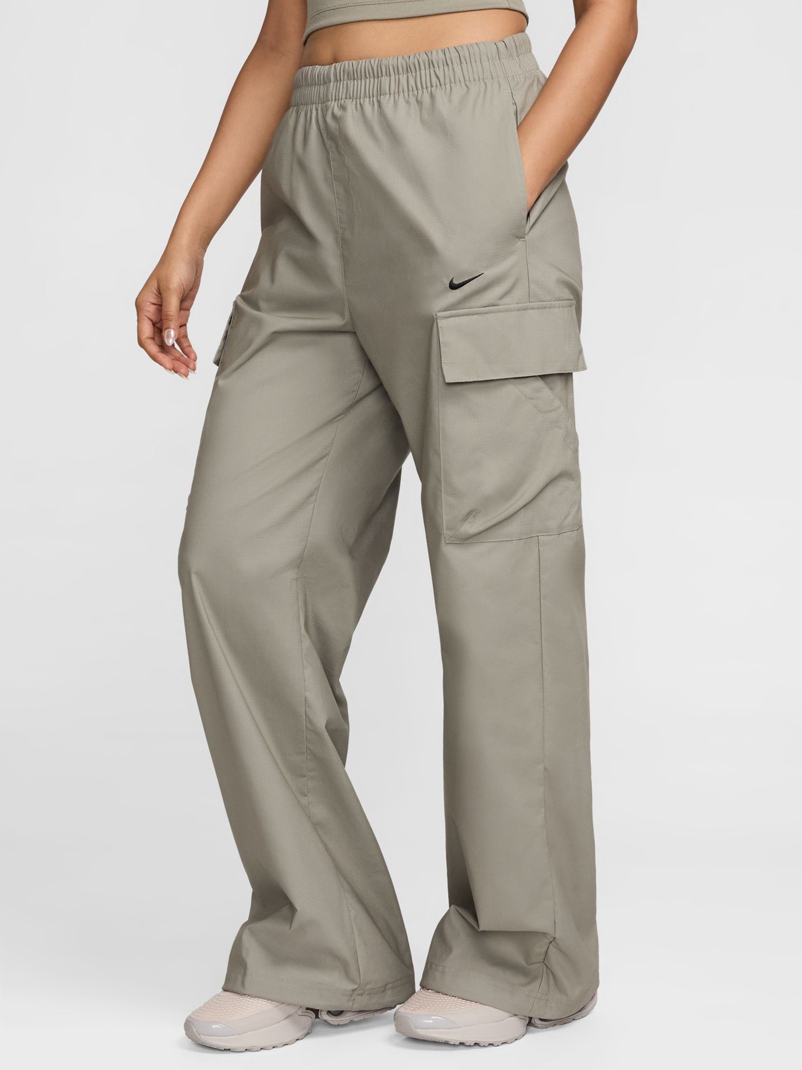 Mid-Rise Cargo Pants