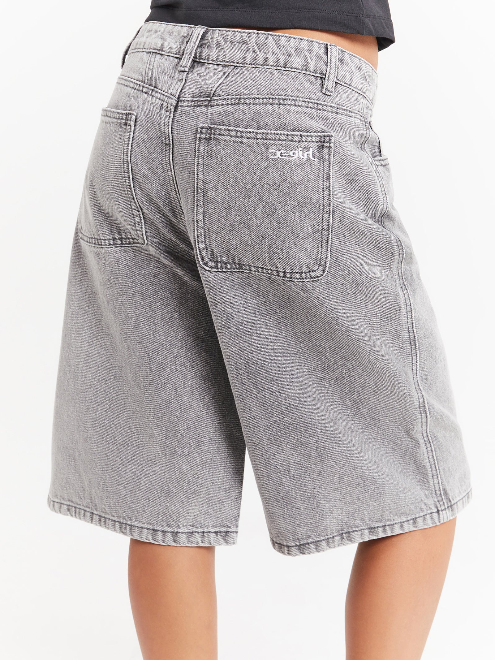 Mills Baggy Shorts in Washed Grey