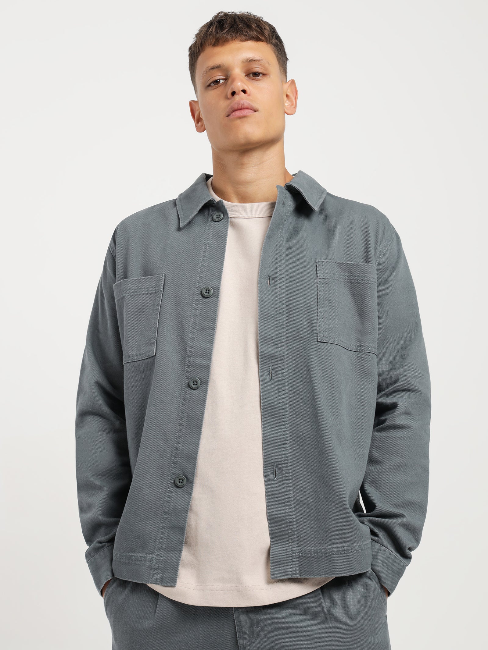 Beau Twill Overshirt in Bottle Green